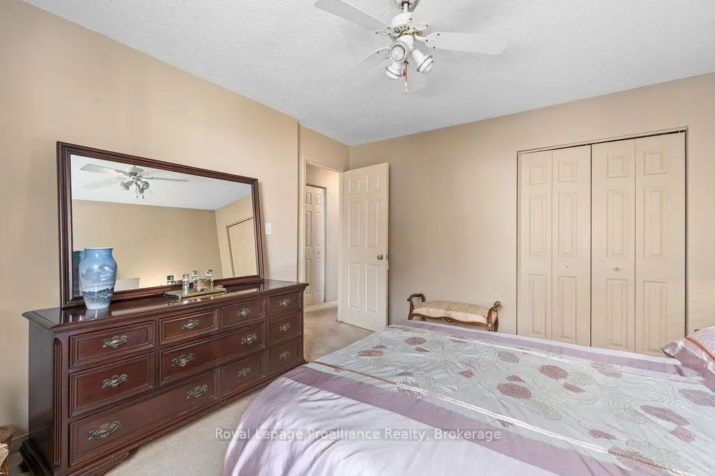 Photo 17 of 611 Barnsley Crescent, Kingston, City Southwest — HOMEH
