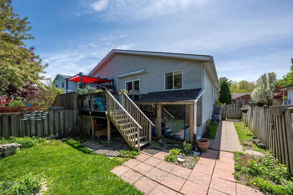 Photo 42 of 611 Barnsley Crescent, Kingston, City Southwest — HOMEH