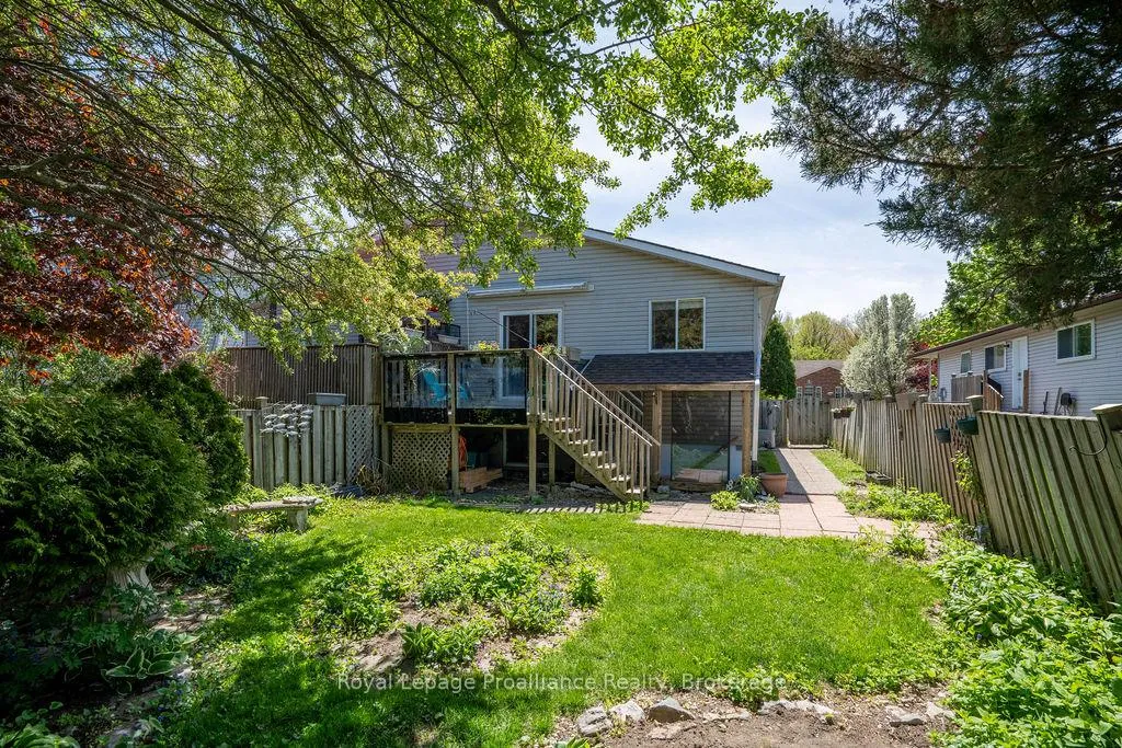 Photo 45 of 611 Barnsley Crescent, Kingston, City Southwest — HOMEH