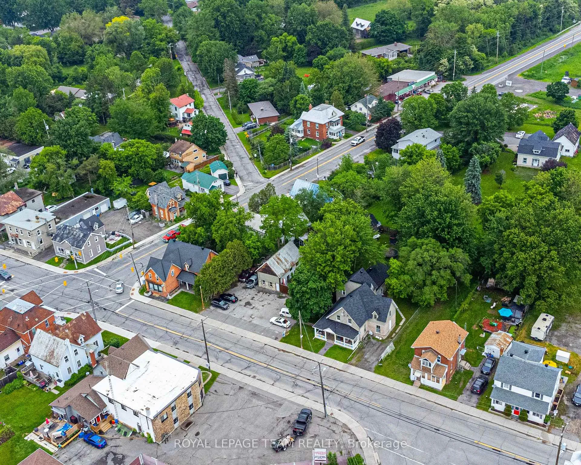 Photo of 6607-6613 Fourth Line Road