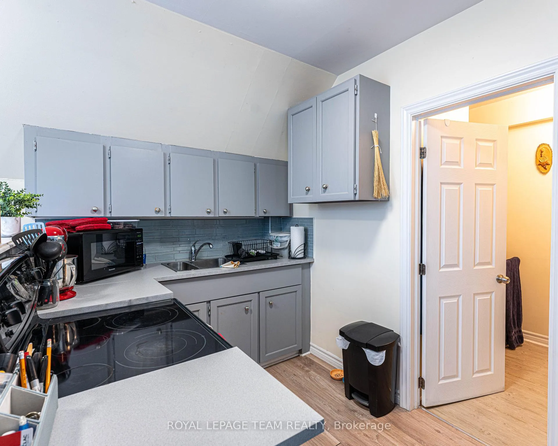Photo 13 of 6607-6613 Fourth Line Road, Ottawa, North Gower — HOMEH