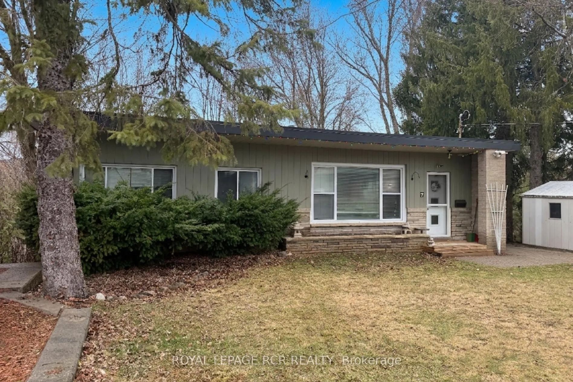 Photo 1 of Unit Upper, 7 Hilltop Drive, Caledon, Caledon East — HOMEH