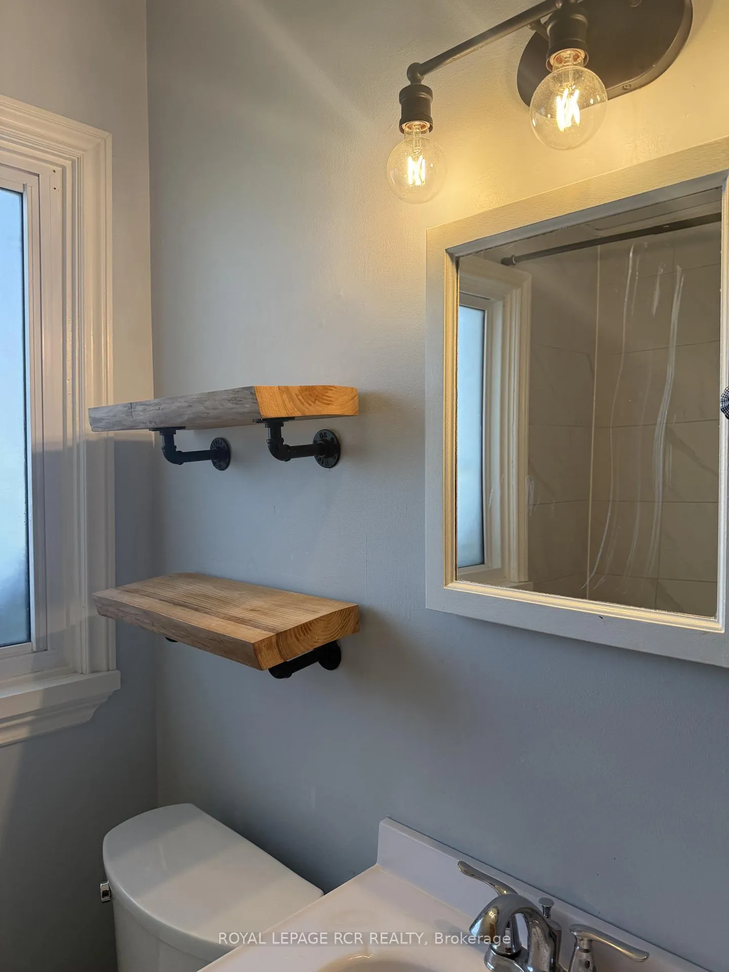 Photo 15 of Unit Upper, 7 Hilltop Drive, Caledon, Caledon East — HOMEH