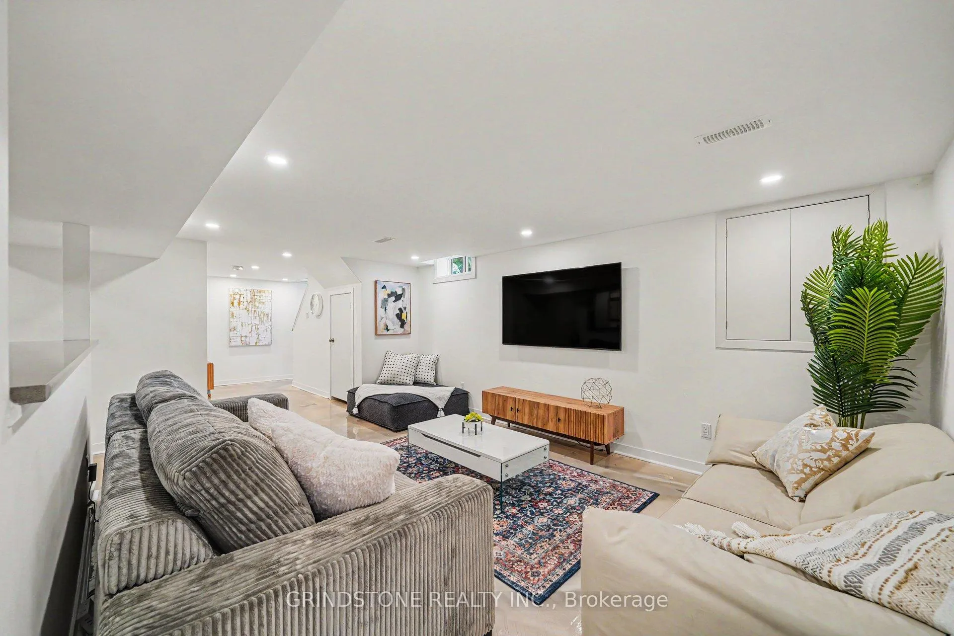 Photo 16 of 13 Tiverton Drive, Ottawa, Borden Farm/Stewart Farm/Carleton Heights/Parkwood Hills — HOMEH