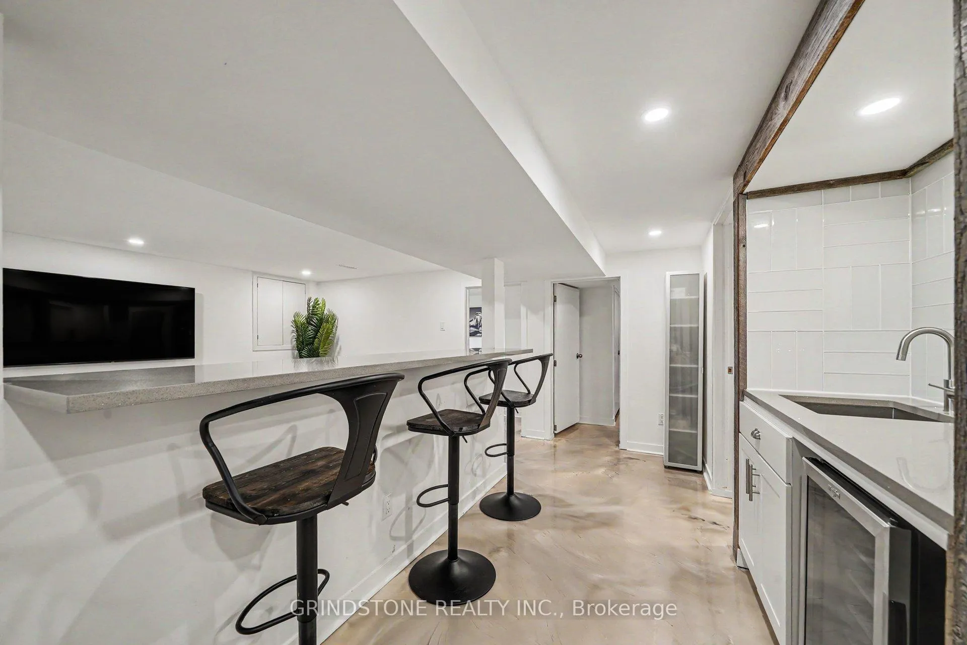 Photo 19 of 13 Tiverton Drive, Ottawa, Borden Farm/Stewart Farm/Carleton Heights/Parkwood Hills — HOMEH