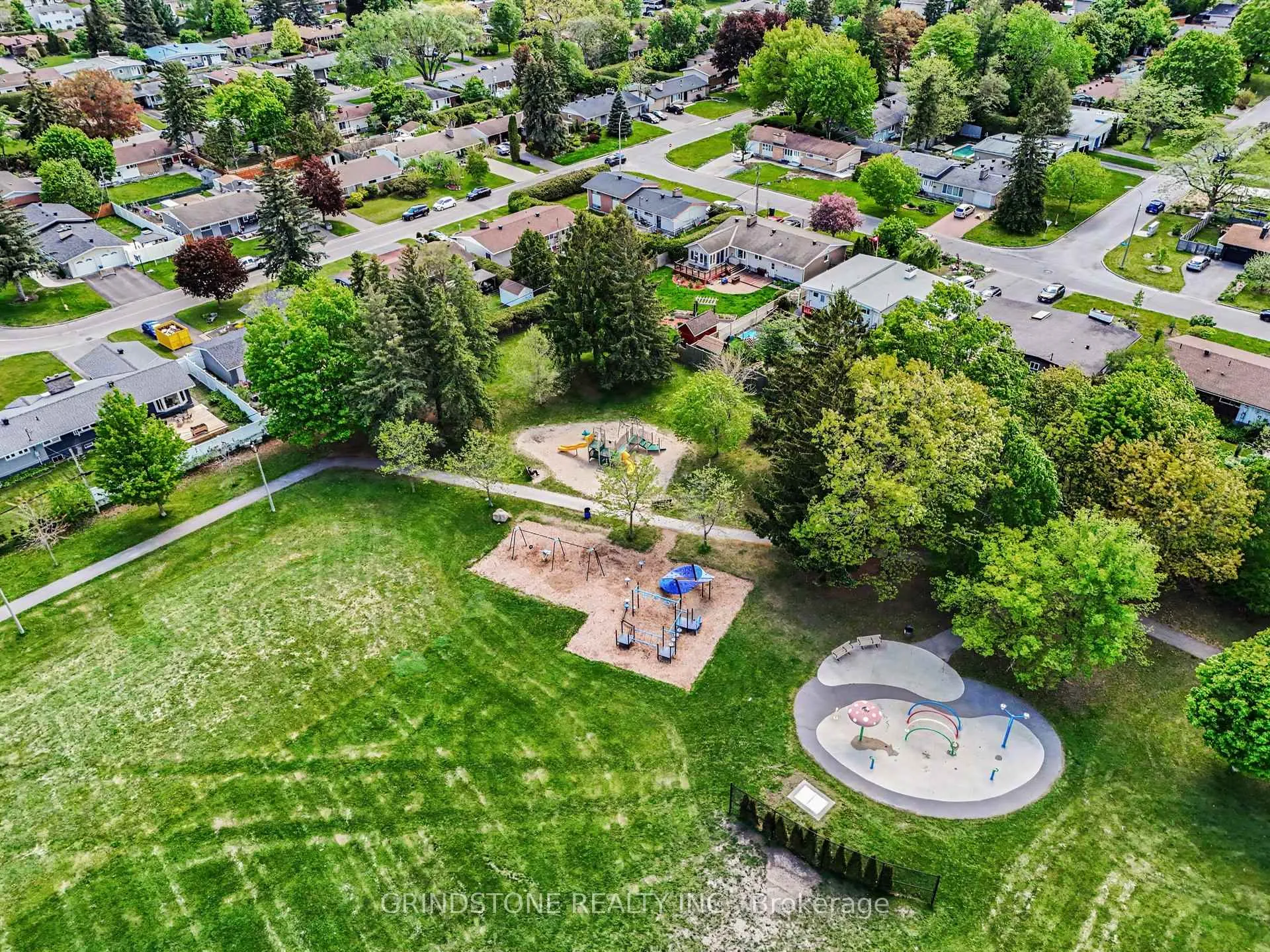 Photo 31 of 13 Tiverton Drive, Ottawa, Borden Farm/Stewart Farm/Carleton Heights/Parkwood Hills — HOMEH