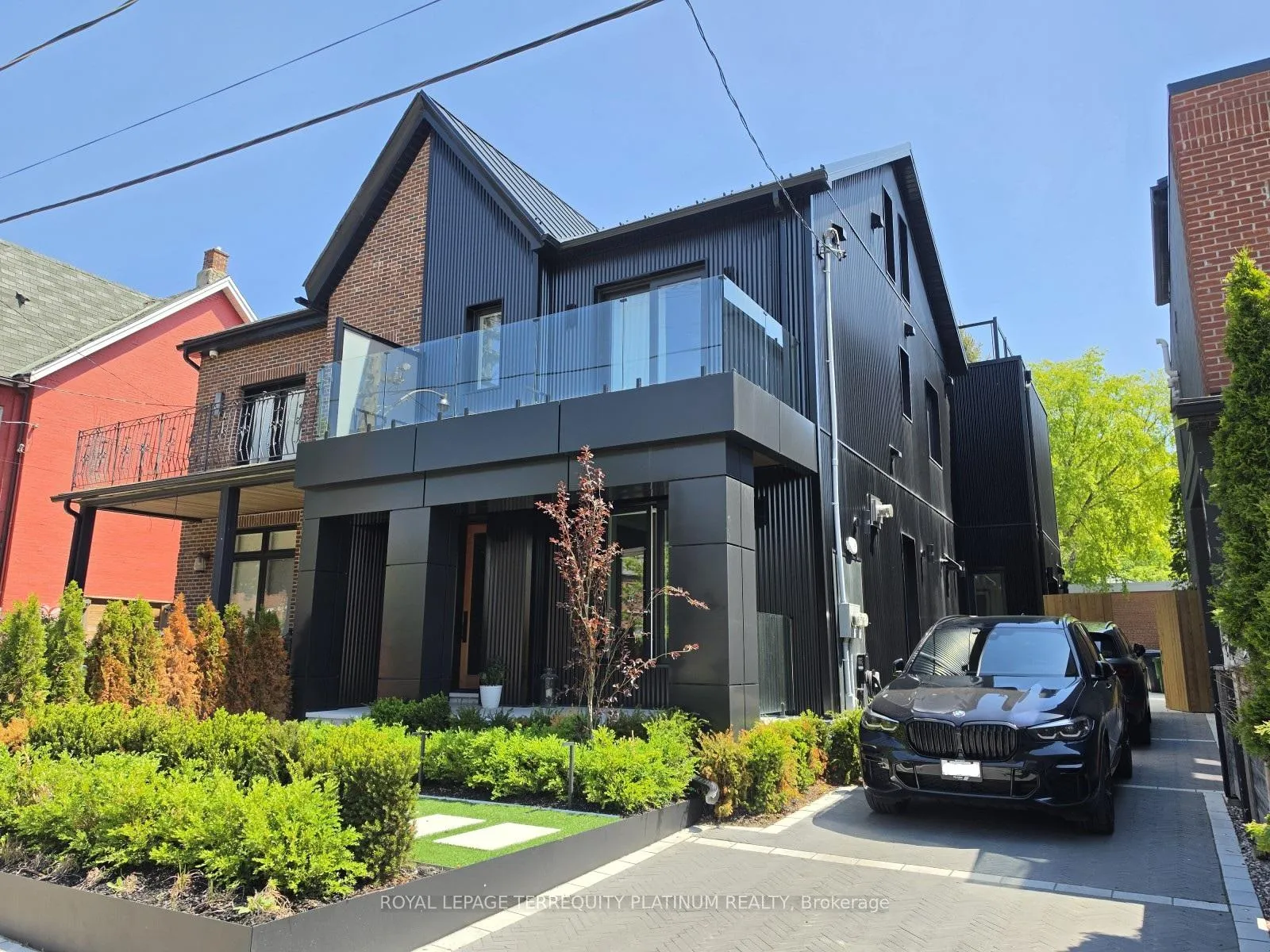 Photo 2 of Unit Bsmt, 191 Shaw Street, Toronto, Trinity-Bellwoods — HOMEH