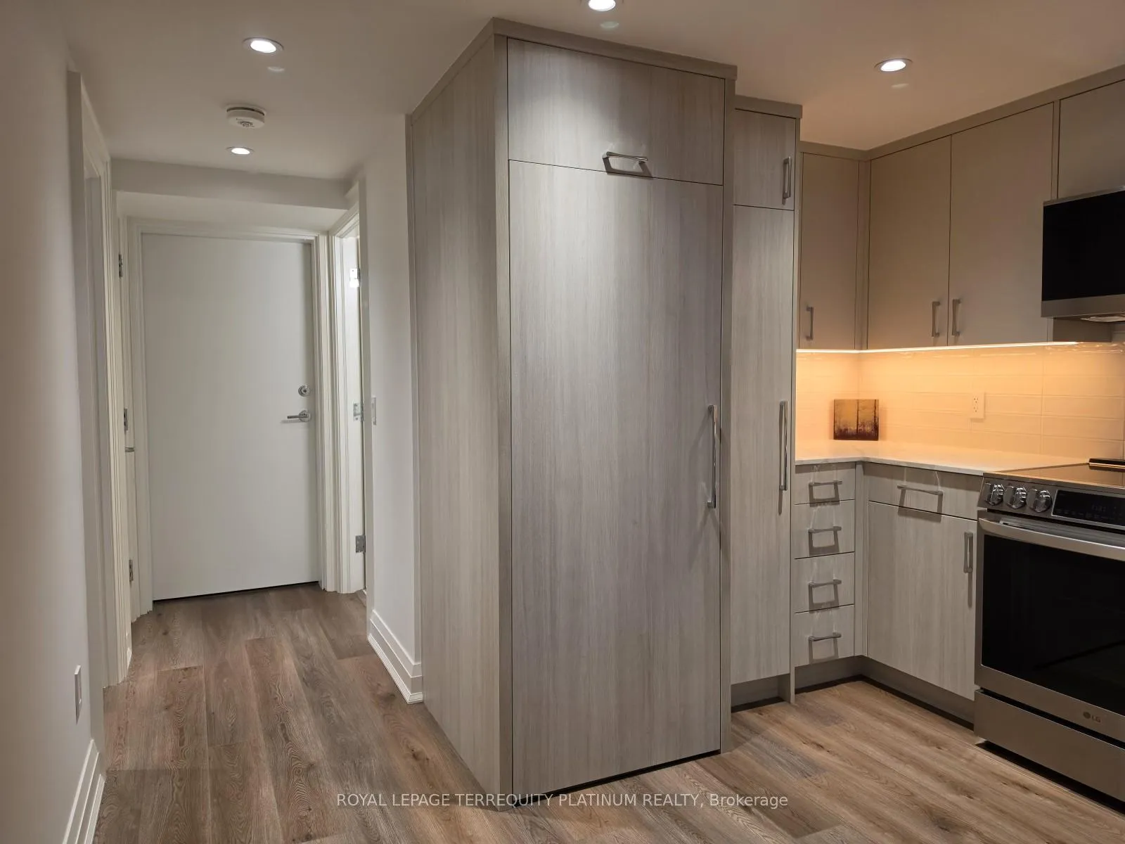 Photo 14 of Unit Bsmt, 191 Shaw Street, Toronto, Trinity-Bellwoods — HOMEH