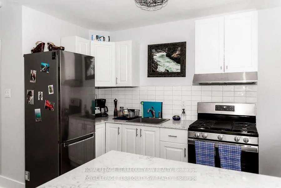 Photo 4 of Unit Main Fl, 102 Merrill Avenue E, Toronto, Woodbine Corridor — HOMEH