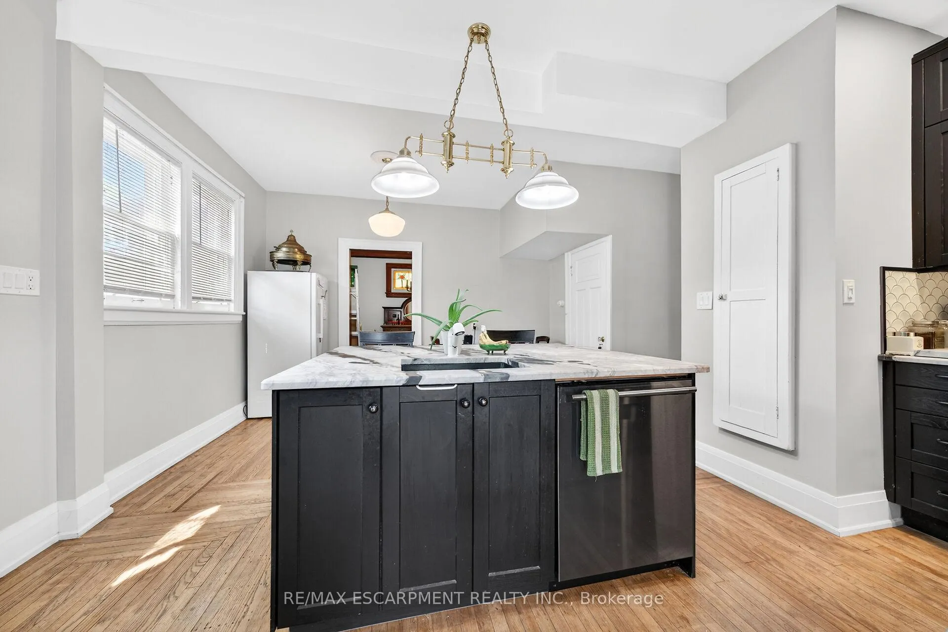 Photo 14 of 40 Fairleigh Crescent, Hamilton, St. Clair — HOMEH