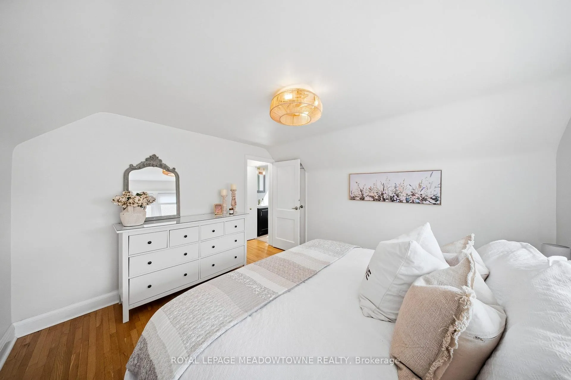 Photo 29 of 422 Duke Street, Cambridge — HOMEH