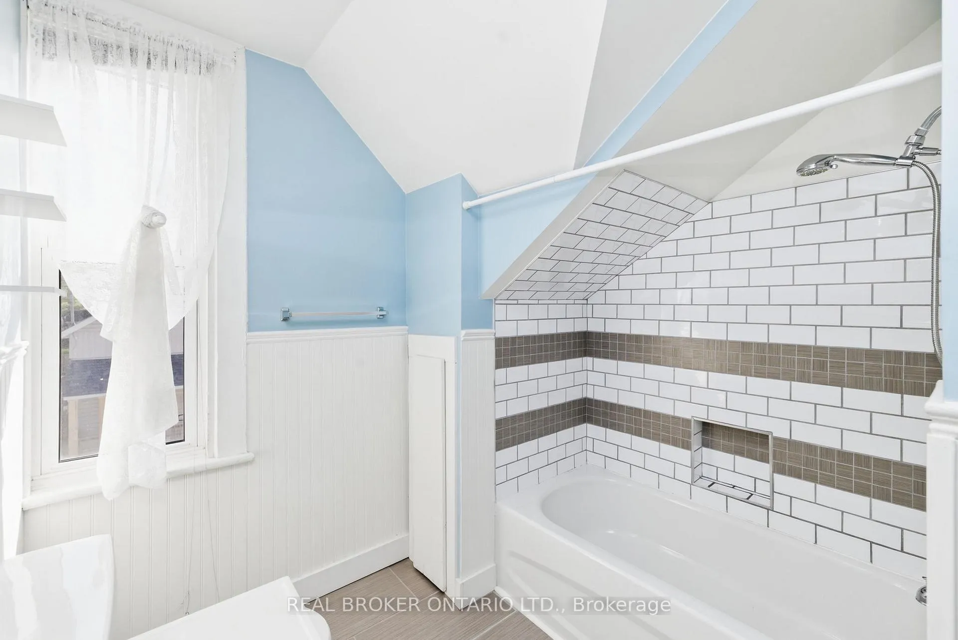 Photo 30 of 35 Victoria Street, Carleton Place — HOMEH