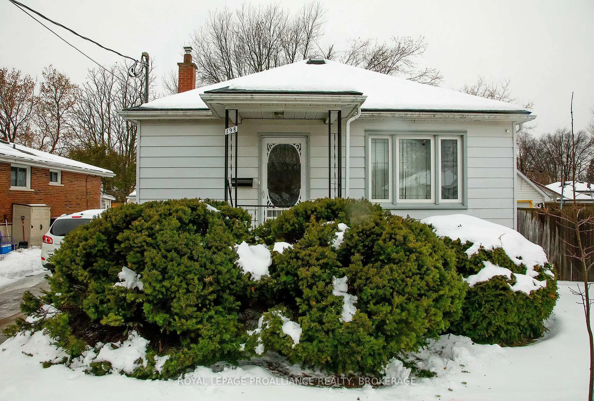 Front of 198 Kingscourt Avenue