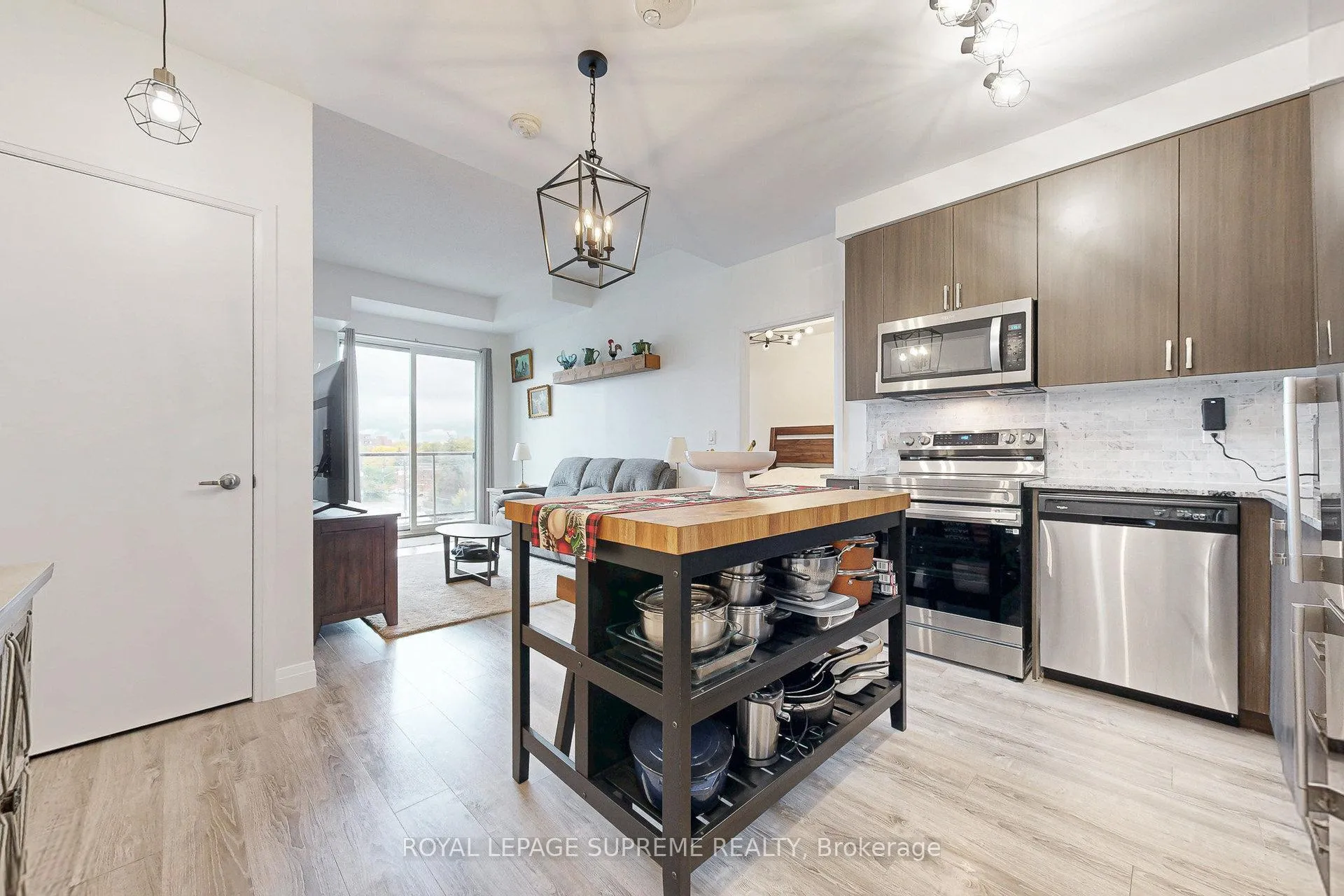 Photo 5 of Unit 606, 22 East Haven Drive, Scarborough, Birchcliffe-Cliffside — HOMEH