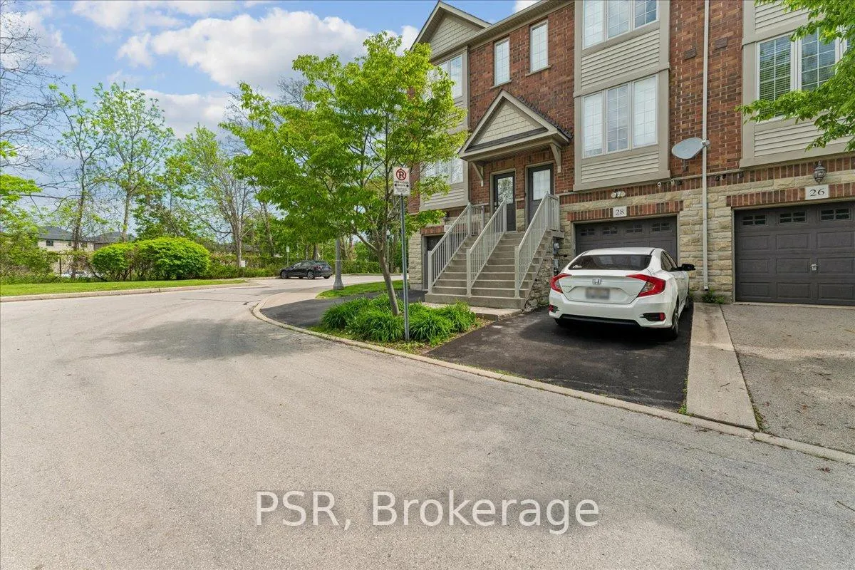 Photo 4 of 30 Chapman Lane, Hamilton, Ancaster — HOMEH