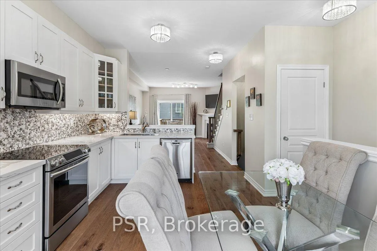 Photo 6 of 30 Chapman Lane, Hamilton, Ancaster — HOMEH