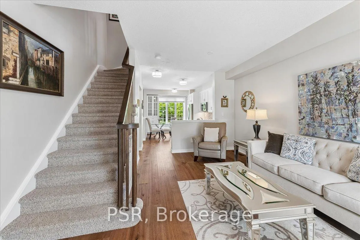 Photo 10 of 30 Chapman Lane, Hamilton, Ancaster — HOMEH