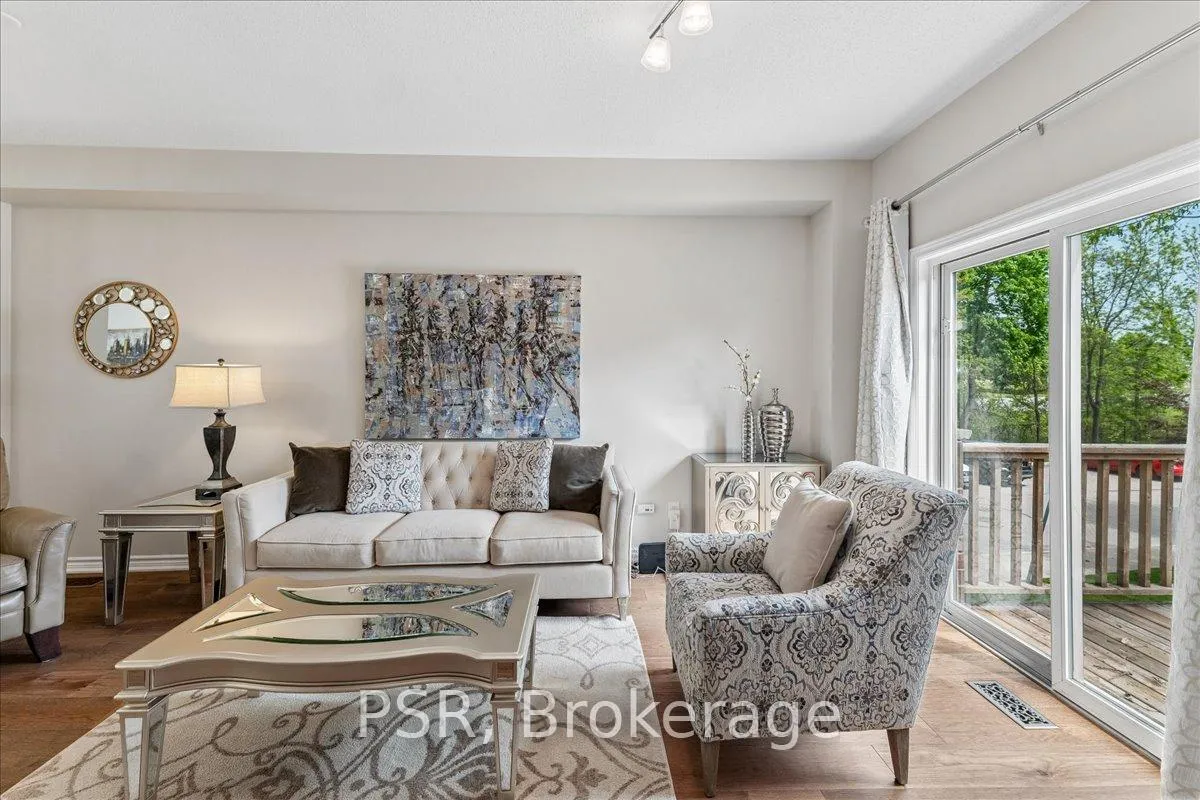 Photo 11 of 30 Chapman Lane, Hamilton, Ancaster — HOMEH