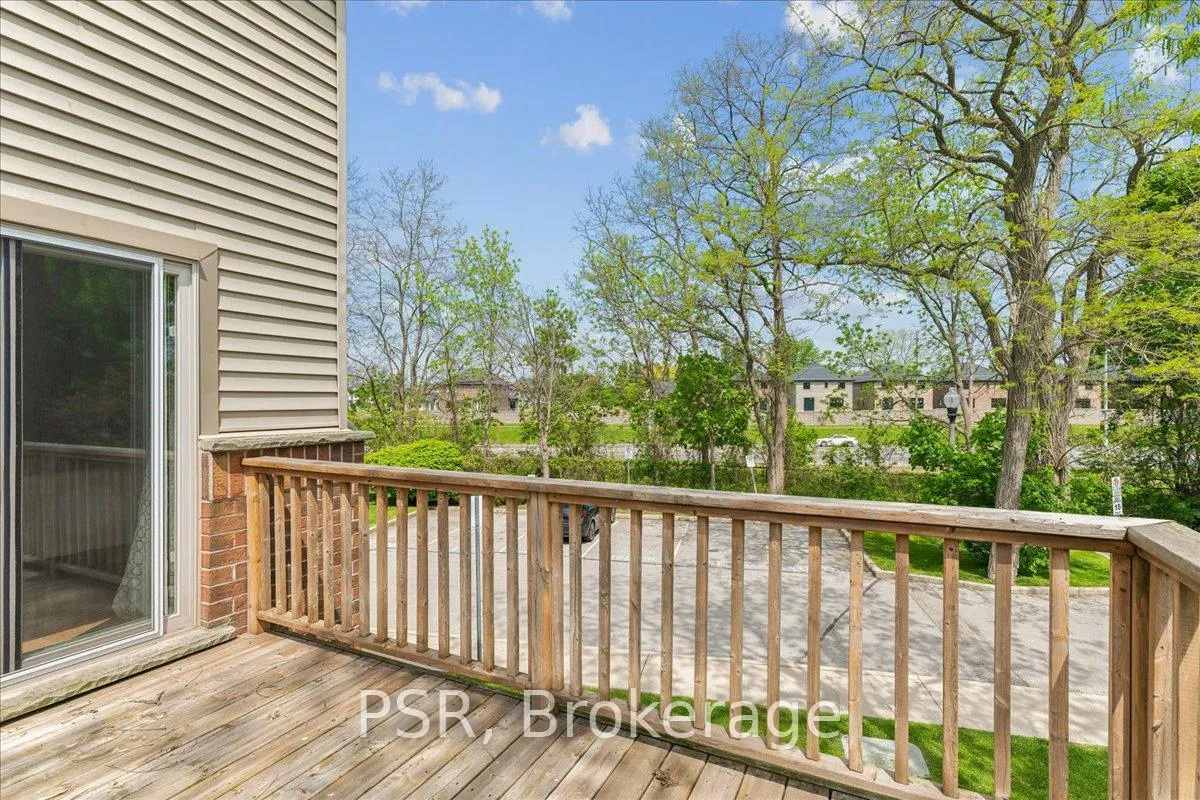 Photo 16 of 30 Chapman Lane, Hamilton, Ancaster — HOMEH