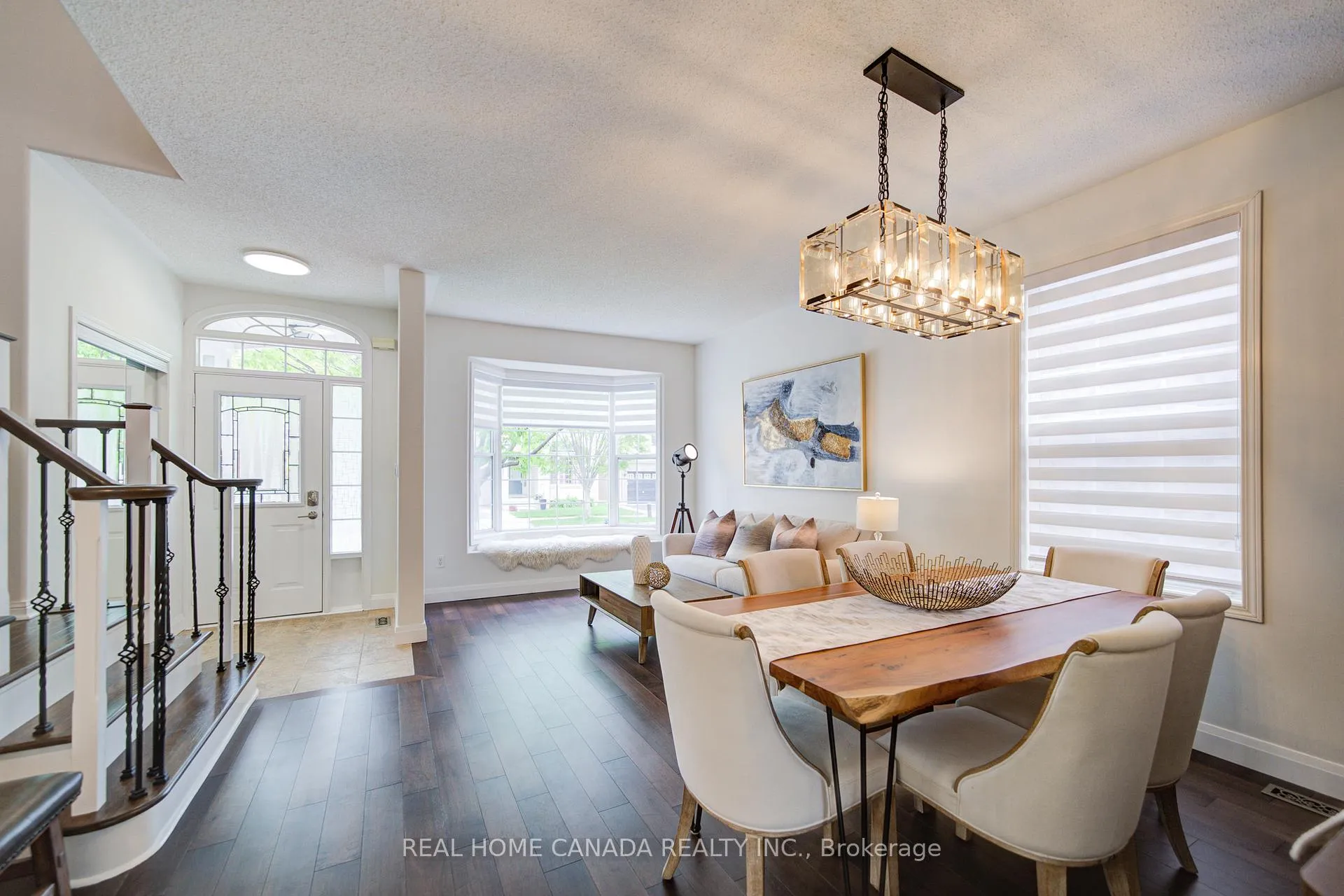 Photo 9 of 952 Huffman Cres, Milton, Beaty — HOMEH