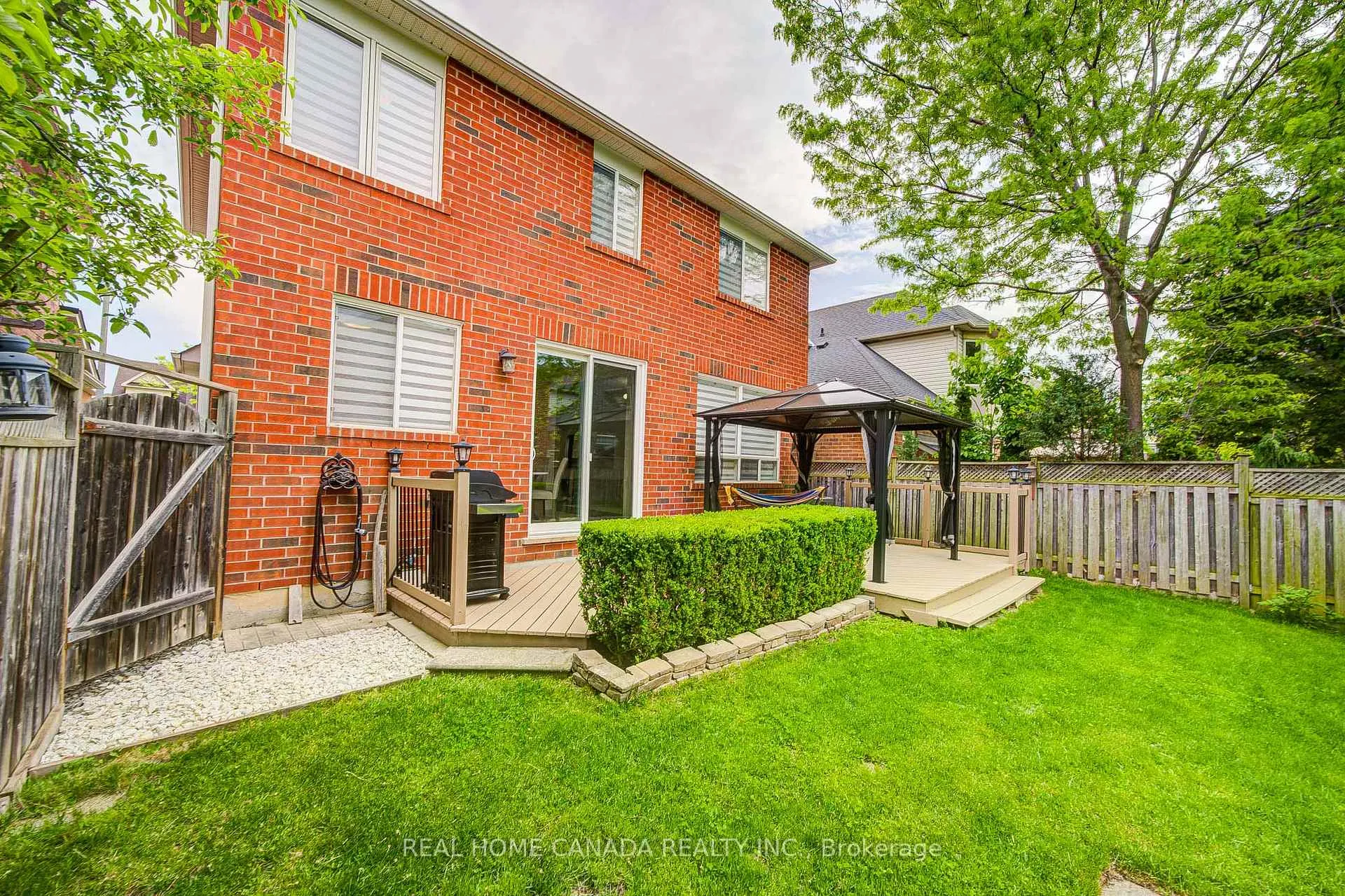 Photo 40 of 952 Huffman Cres, Milton, Beaty — HOMEH