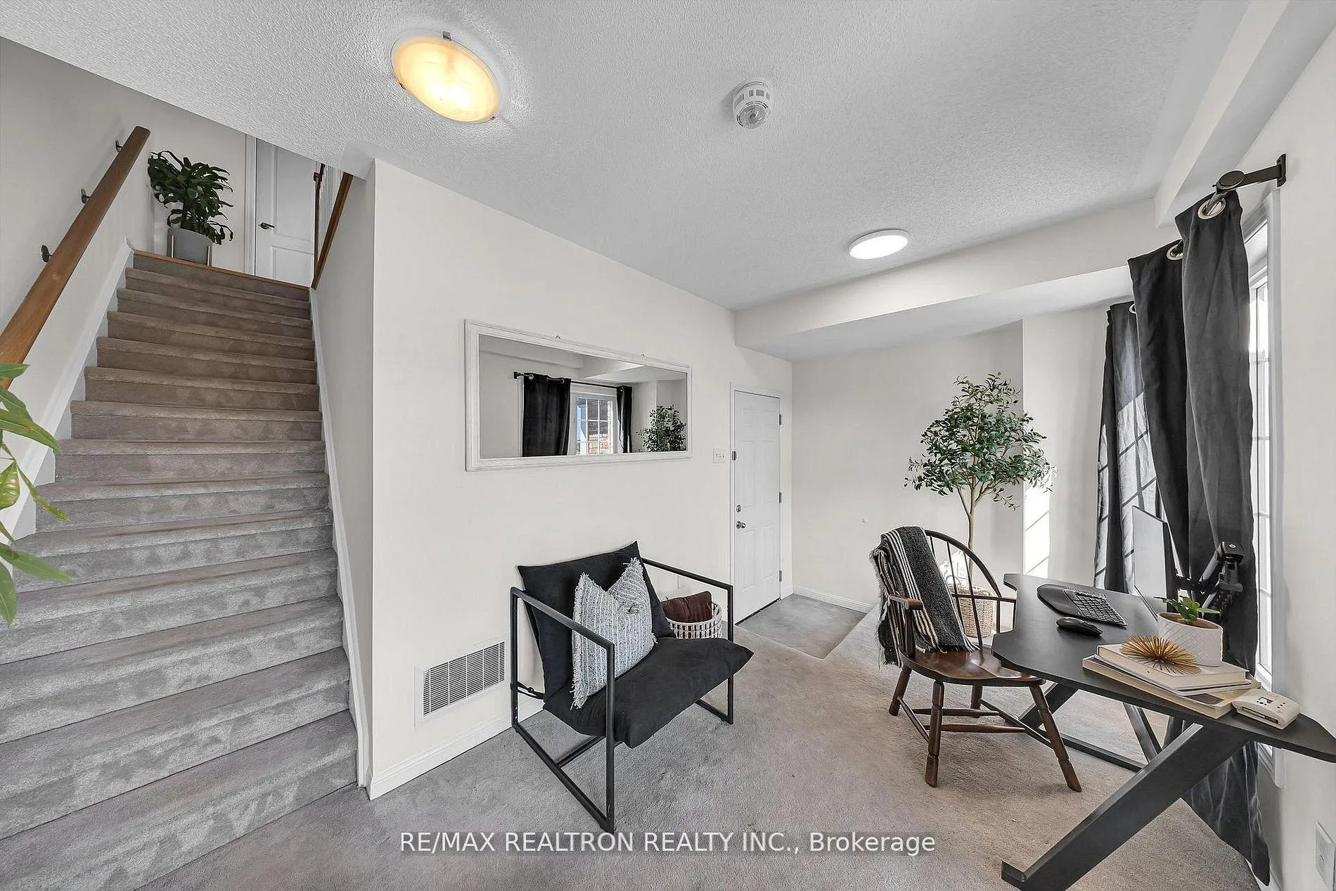 Photo 4 of 1365 Salem Road N, Ajax, Northeast Ajax — HOMEH
