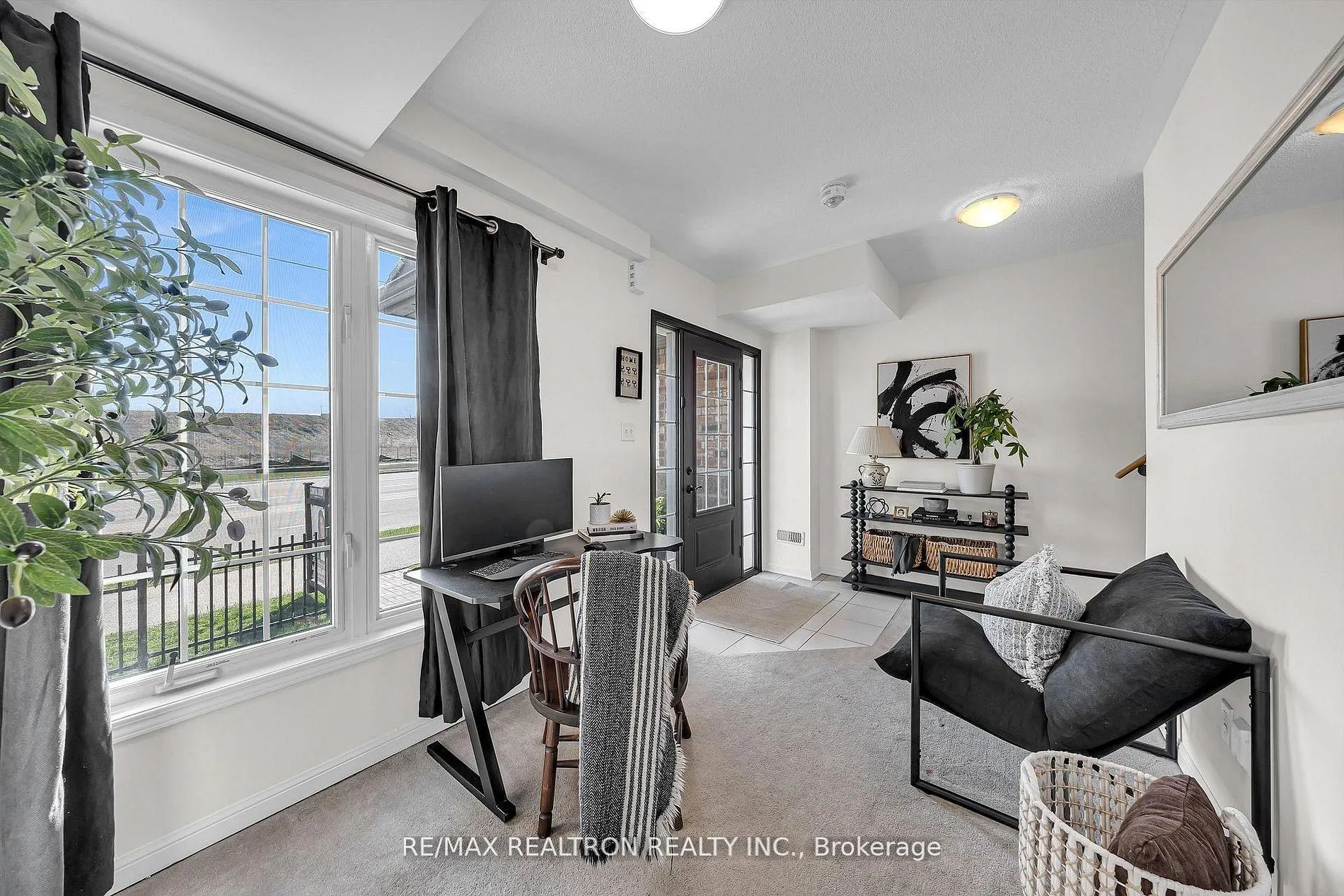 Photo 5 of 1365 Salem Road N, Ajax, Northeast Ajax — HOMEH