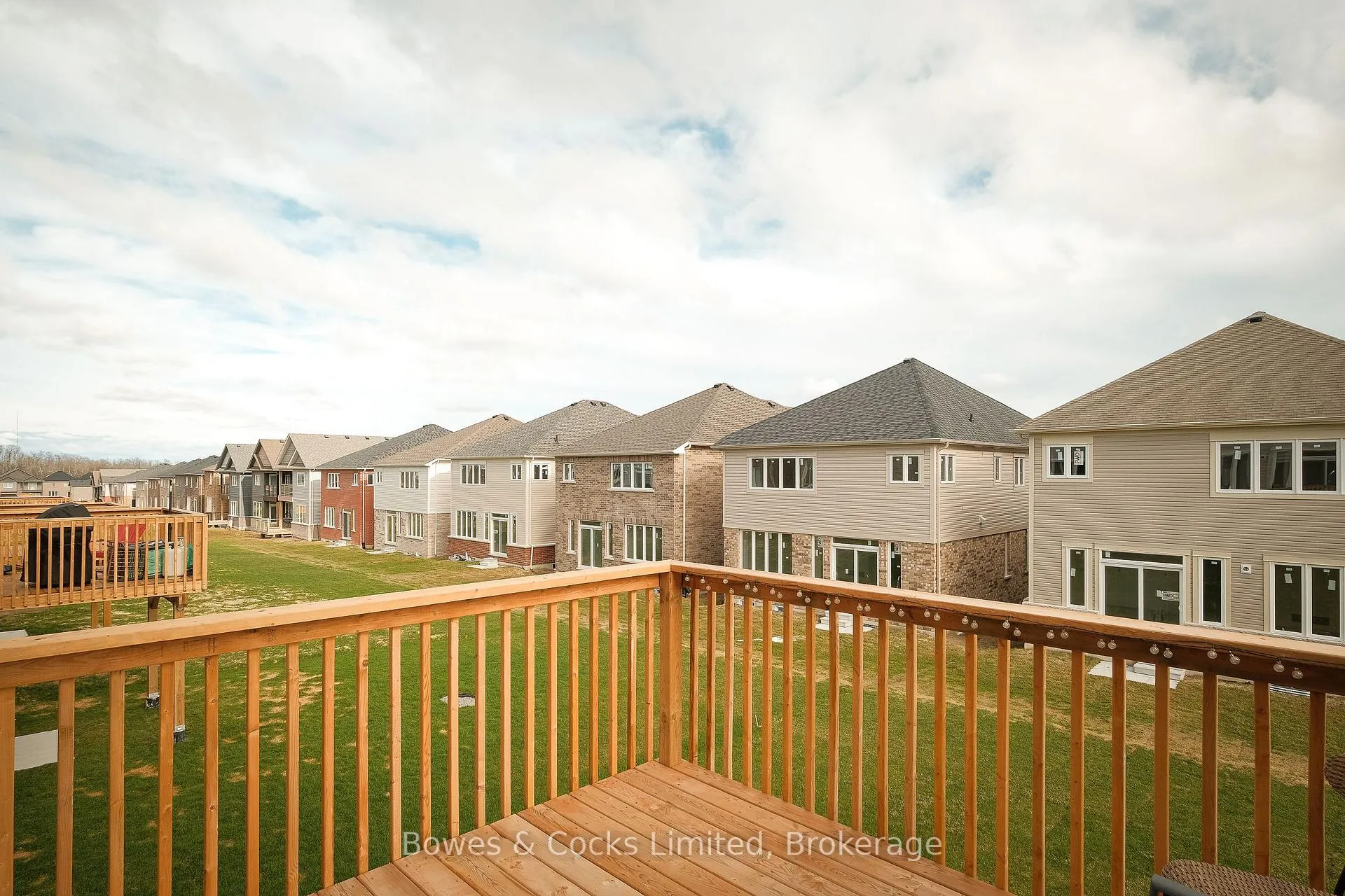 Photo 40 of 203 O'Neil Street, Peterborough, Monaghan Ward 2 — HOMEH