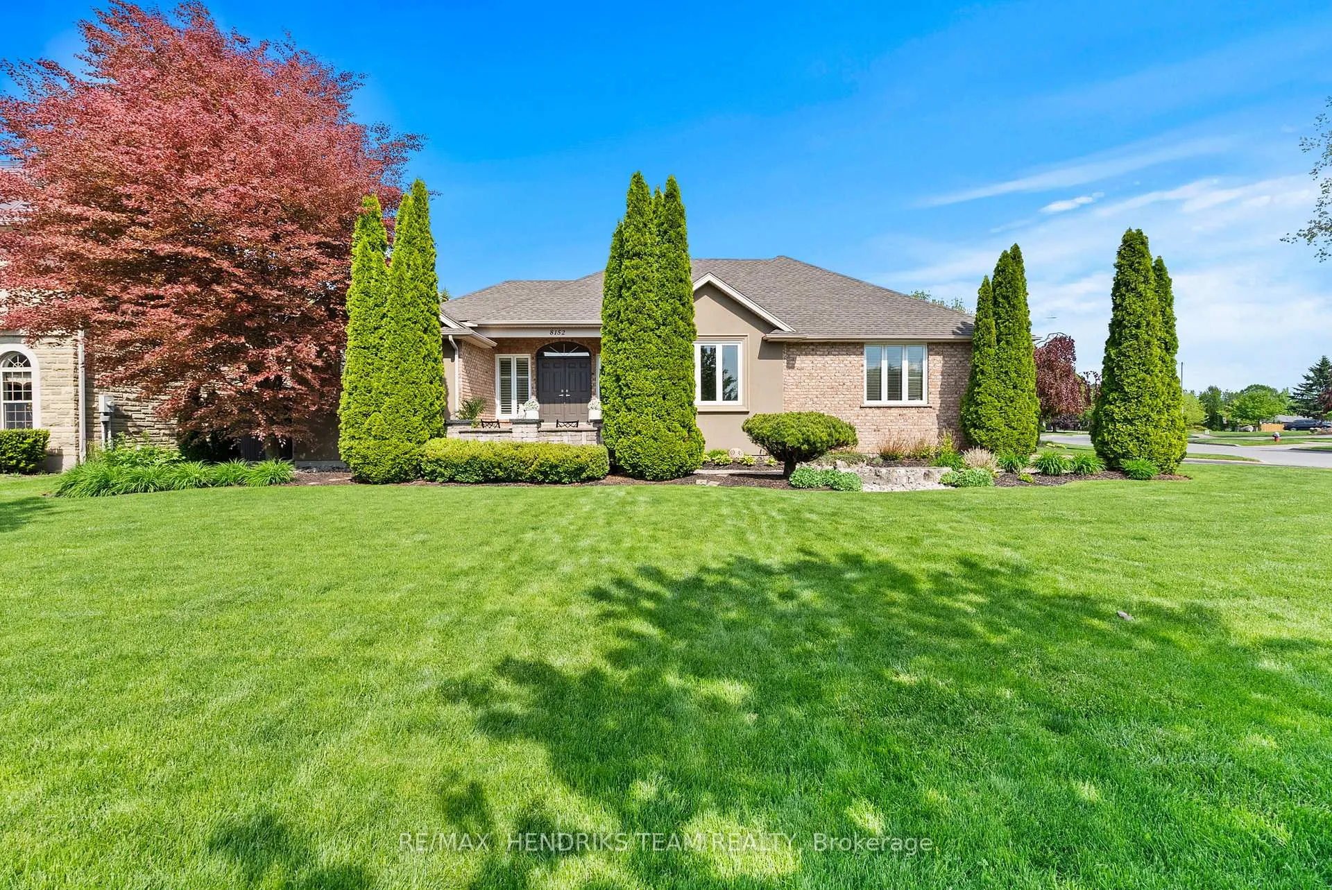 Photo 3 of 8152 Westminster Drive, Niagara Falls, Mt. Carmel — HOMEH