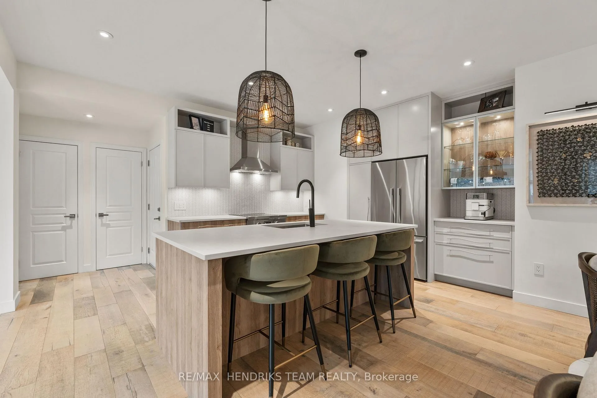 Photo 11 of 8152 Westminster Drive, Niagara Falls, Mt. Carmel — HOMEH