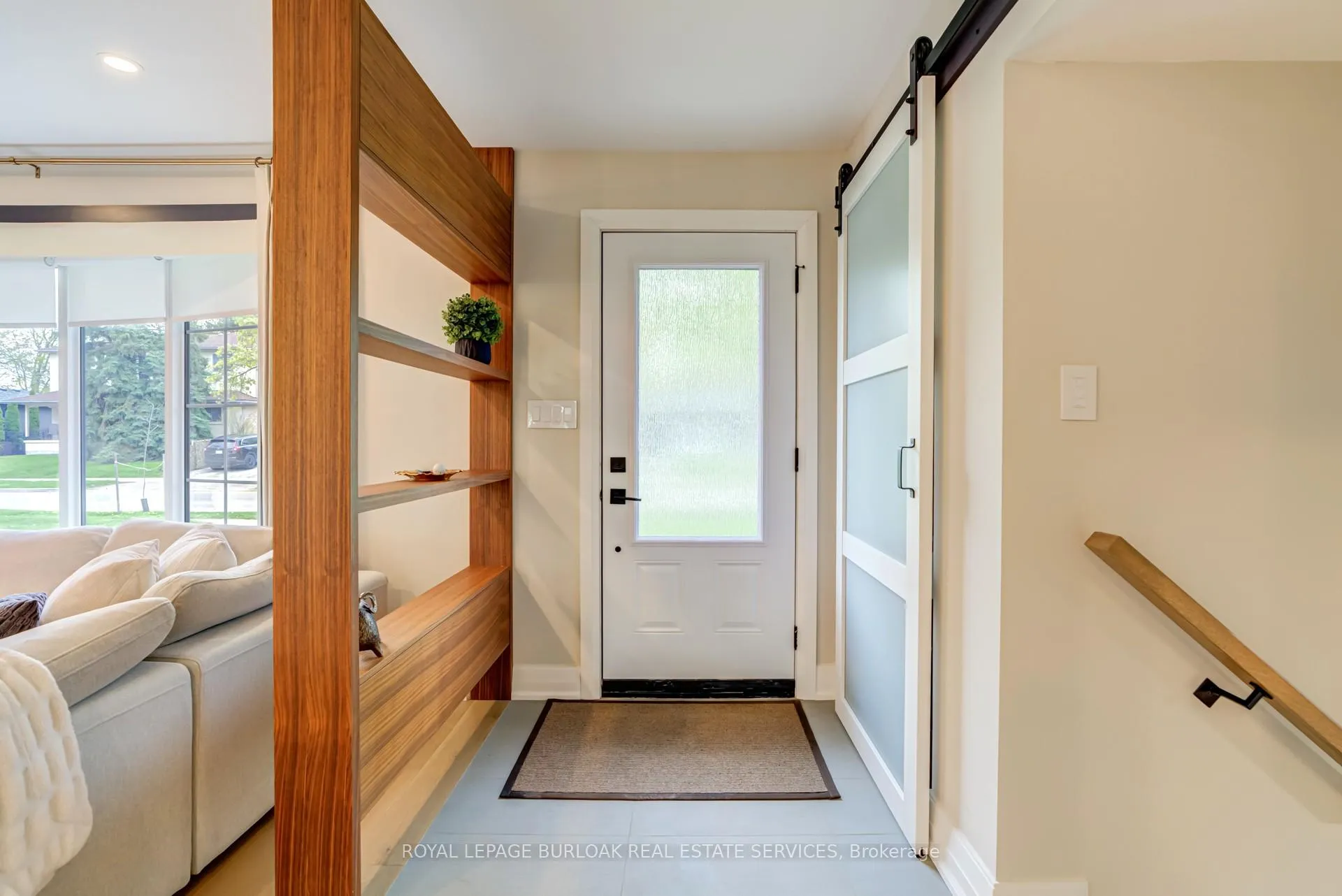 Photo 3 of 5226 Spruce Avenue, Burlington, Appleby — HOMEH