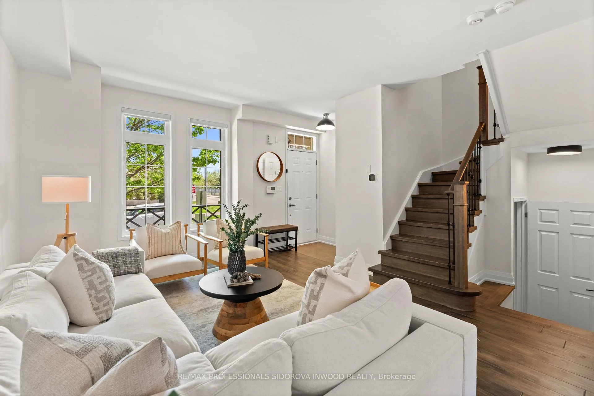 Photo 3 of Unit 106, 109 The Queensway, Toronto, High Park-Swansea — HOMEH
