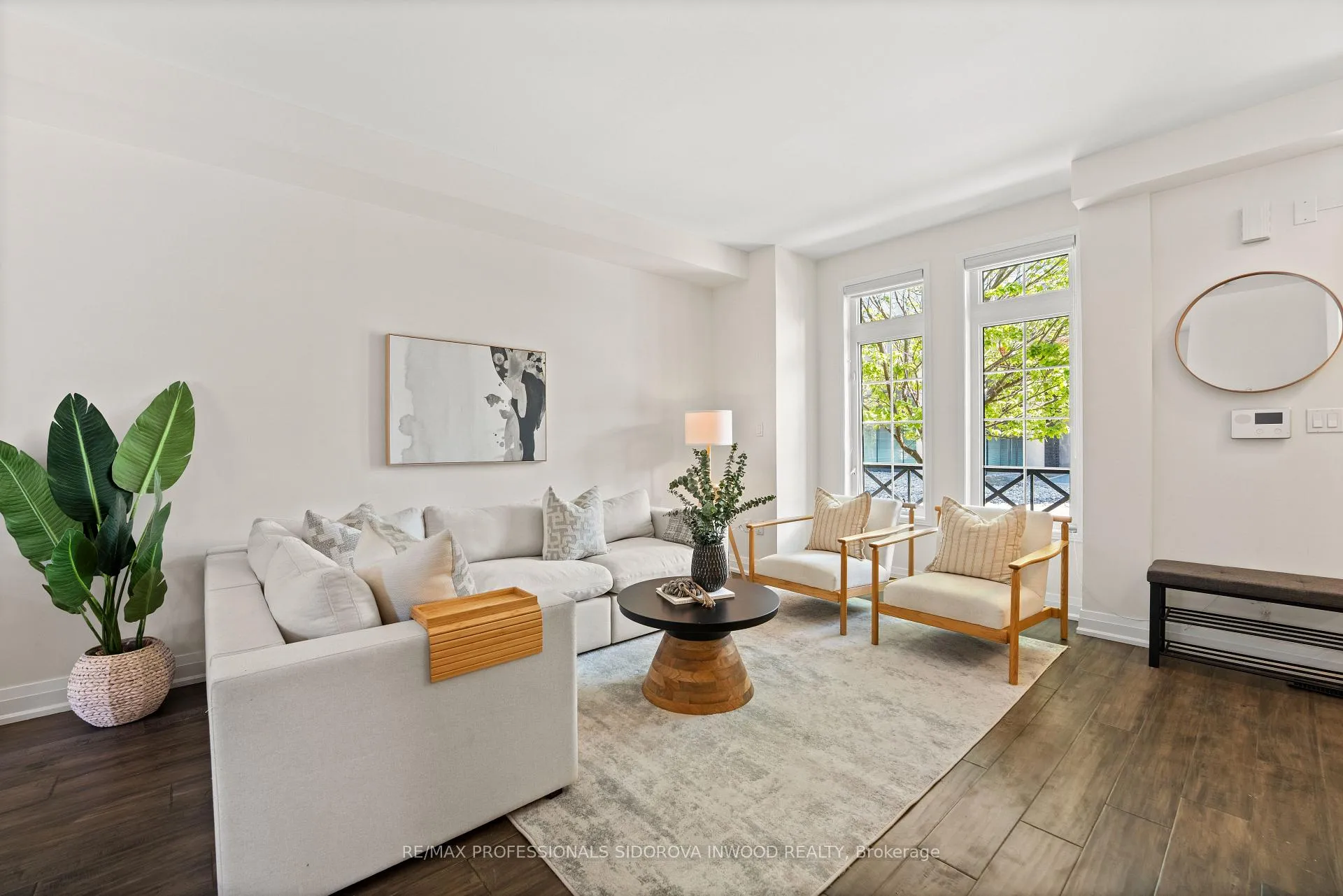 Photo 4 of Unit 106, 109 The Queensway, Toronto, High Park-Swansea — HOMEH