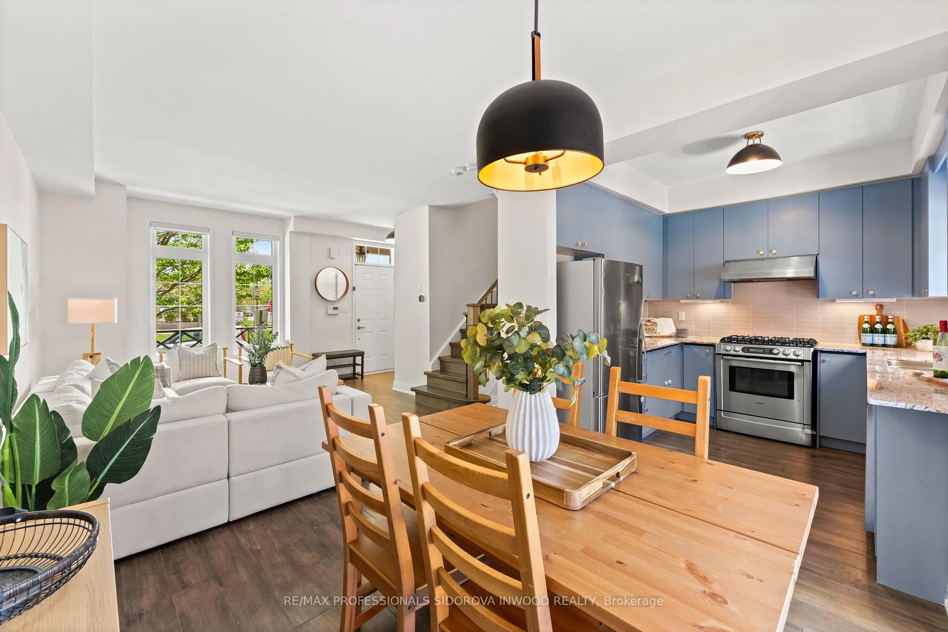 Photo 9 of Unit 106, 109 The Queensway, Toronto, High Park-Swansea — HOMEH