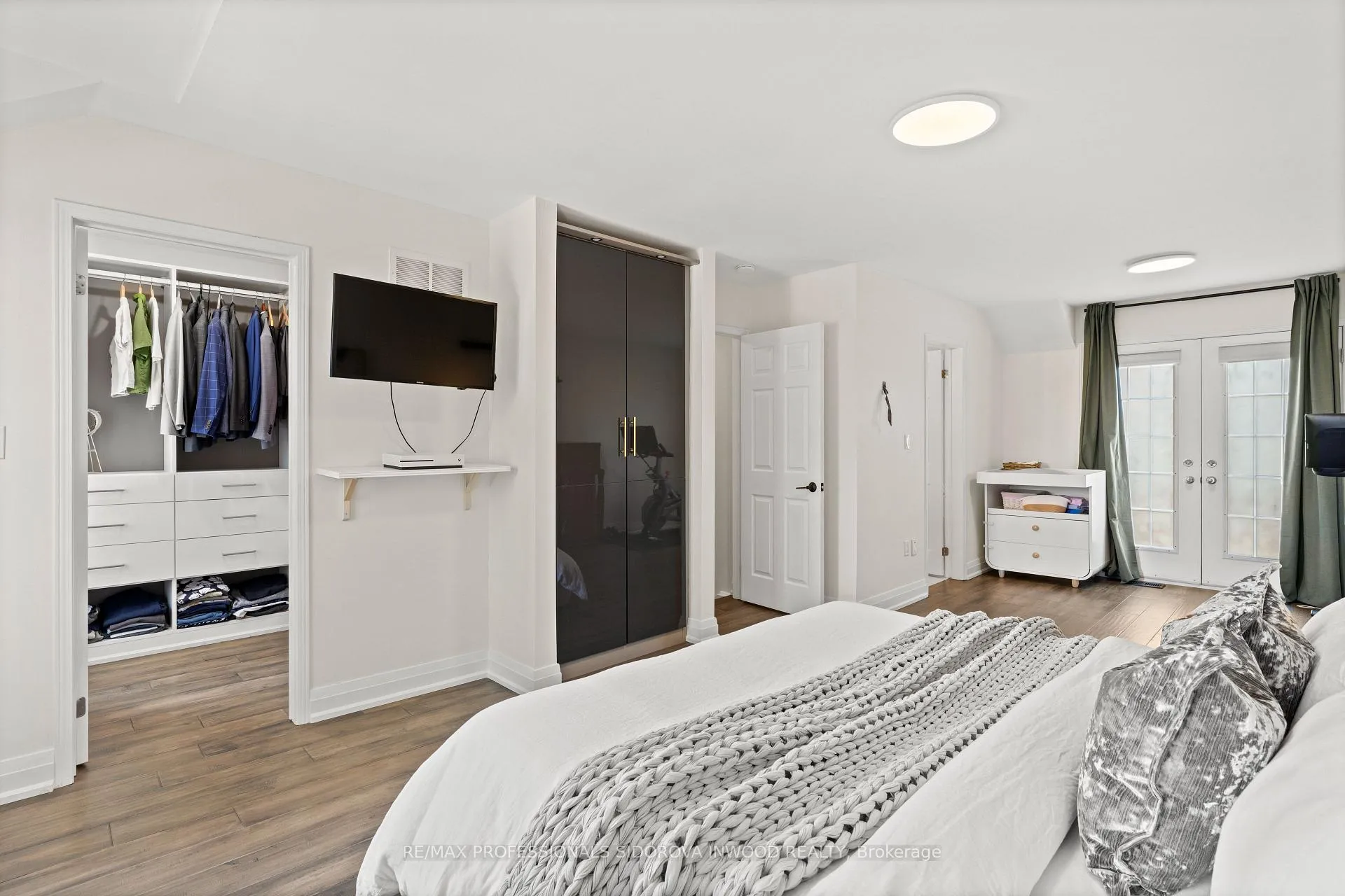 Photo 28 of Unit 106, 109 The Queensway, Toronto, High Park-Swansea — HOMEH
