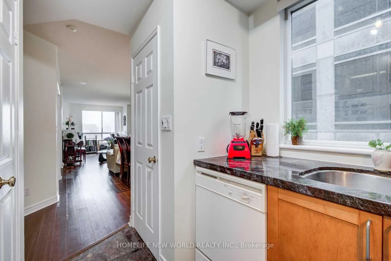 Photo 9 of Unit 2001, 55 Bloor Street E, Toronto, Church-Yonge Corridor — HOMEH