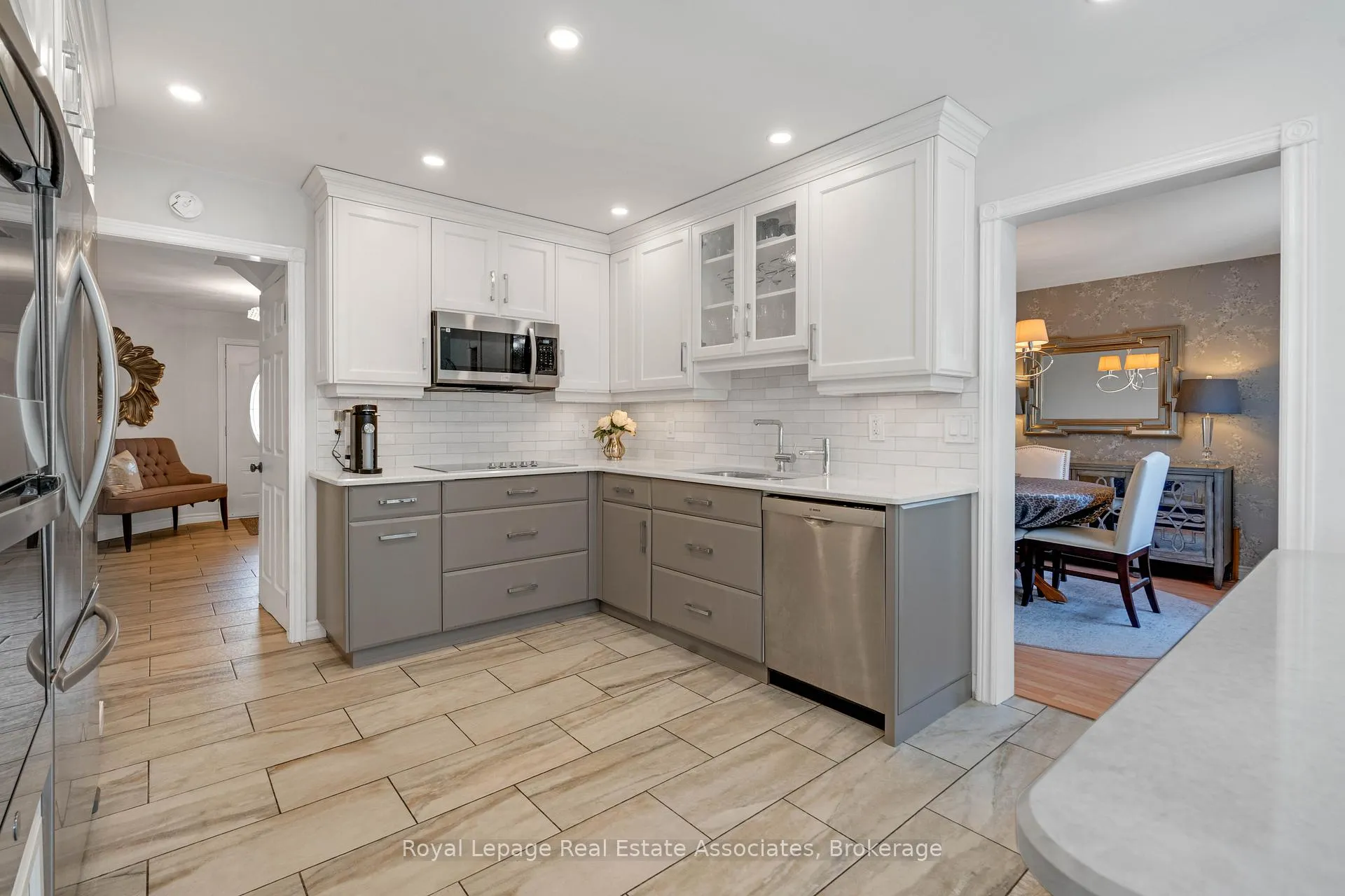 Photo 10 of 23 Handorf Drive, Cambridge — HOMEH