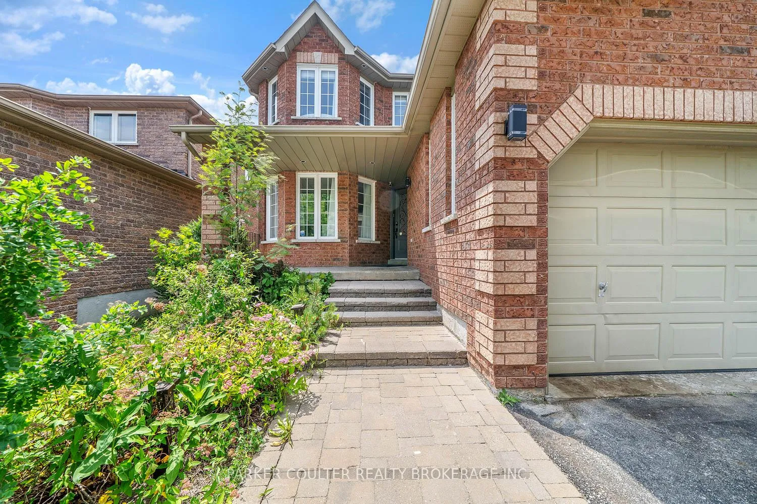 Photo 3 of 60 Knupp Road, Barrie, Edgehill Drive — HOMEH
