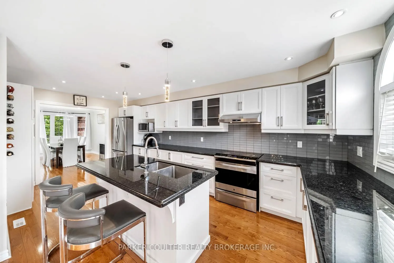 Photo 11 of 60 Knupp Road, Barrie, Edgehill Drive — HOMEH