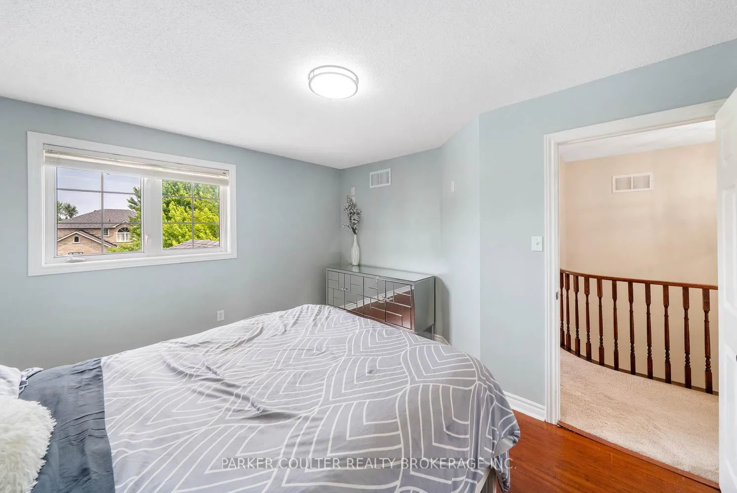 Photo 26 of 60 Knupp Road, Barrie, Edgehill Drive — HOMEH