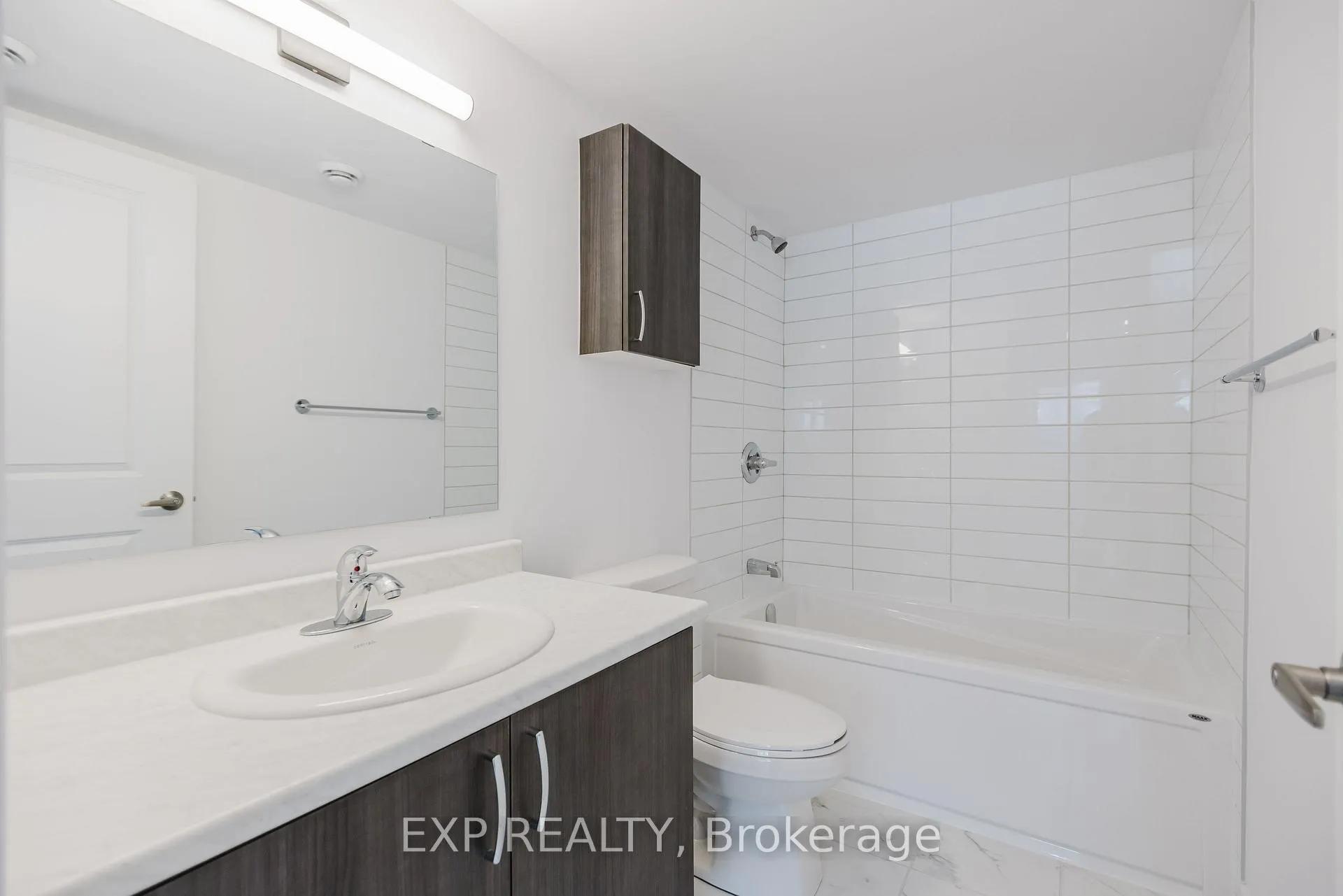 Photo 16 of Unit E, 230 Pingwi Place E, Ottawa, Blossom Park/Kemp Park/Findlay Creek — HOMEH