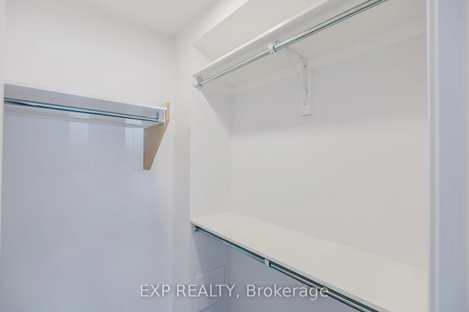 Photo 17 of Unit E, 230 Pingwi Place E, Ottawa, Blossom Park/Kemp Park/Findlay Creek — HOMEH