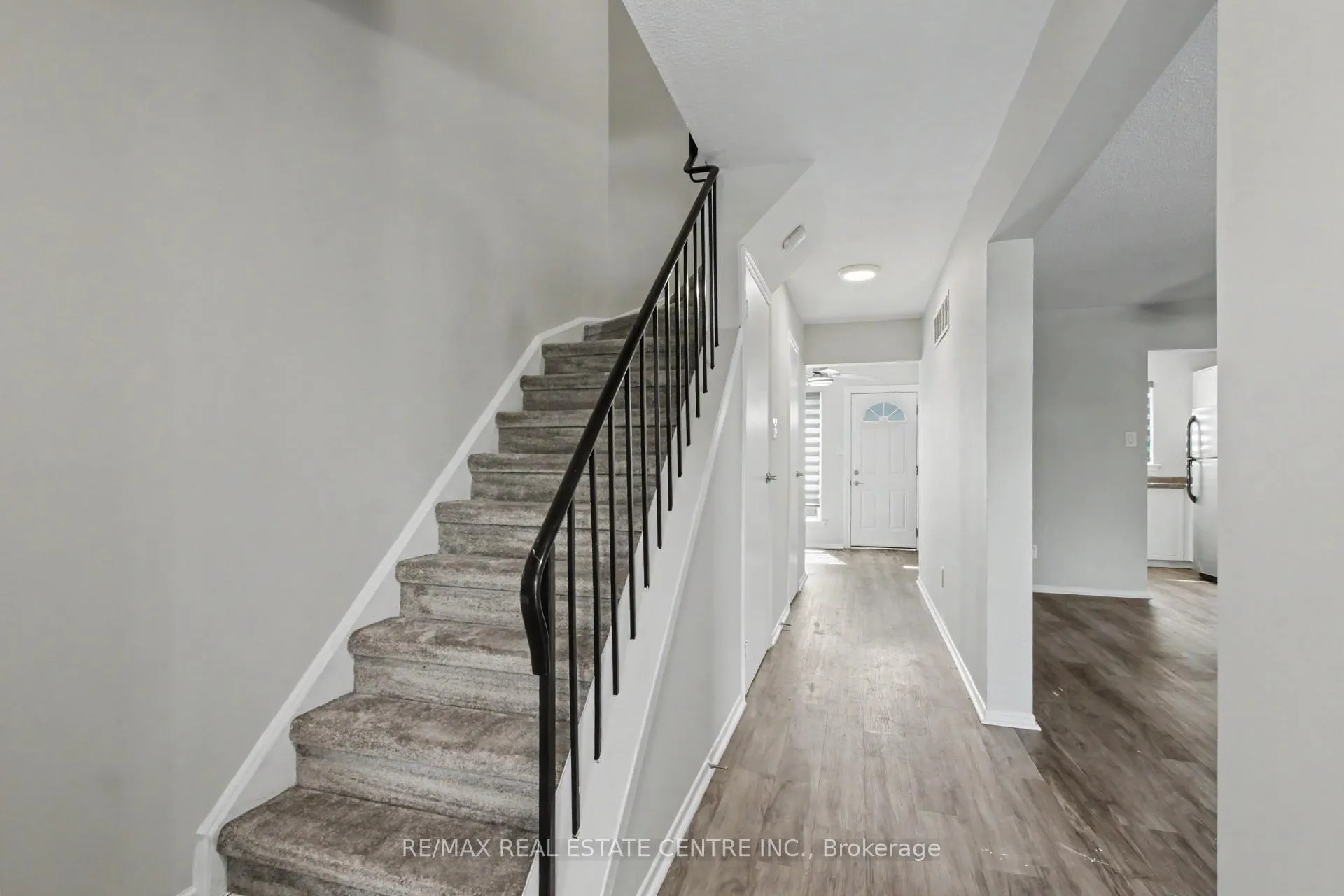 Photo 7 of Unit 53, 53 McMullen Crescent, Brampton, Central Park — HOMEH