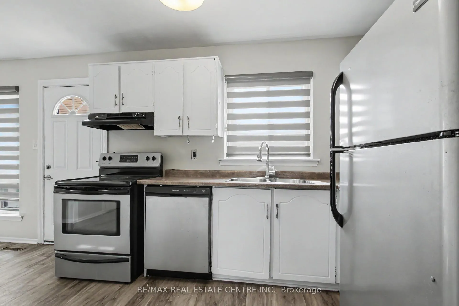 Photo 10 of Unit 53, 53 McMullen Crescent, Brampton, Central Park — HOMEH
