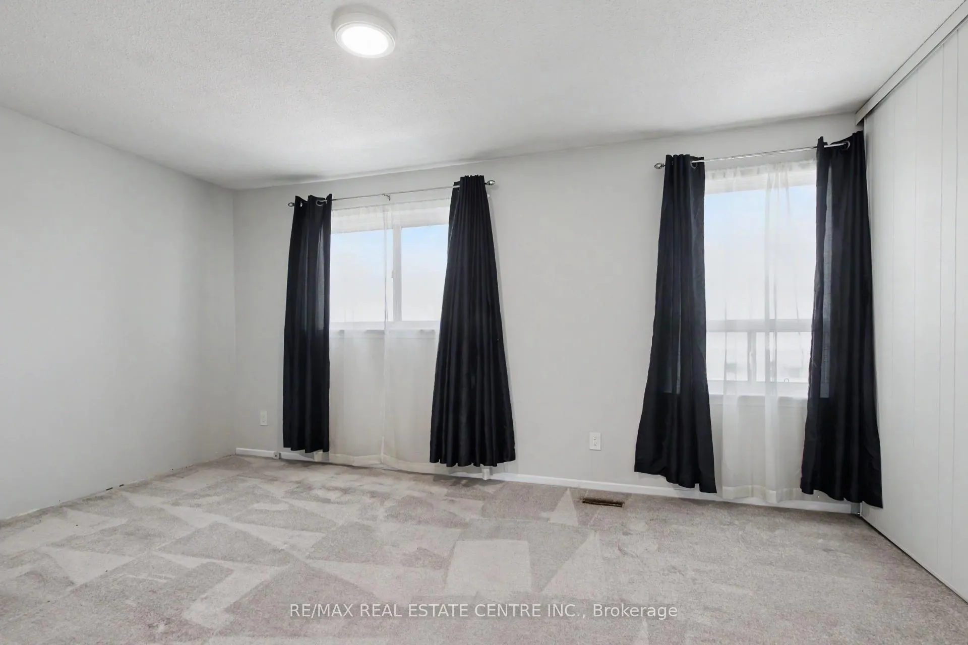 Photo 26 of Unit 53, 53 McMullen Crescent, Brampton, Central Park — HOMEH