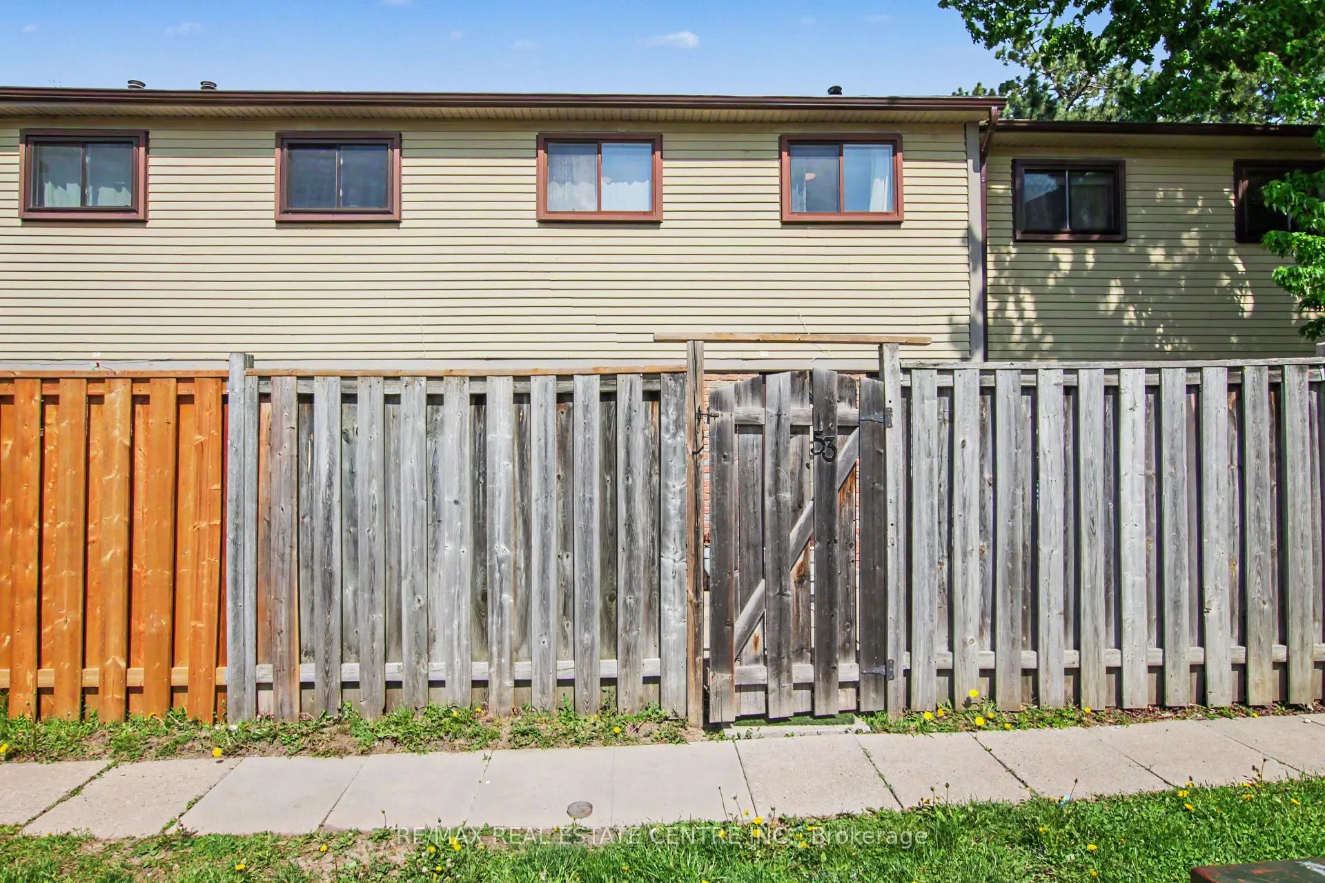 Photo 36 of Unit 53, 53 McMullen Crescent, Brampton, Central Park — HOMEH