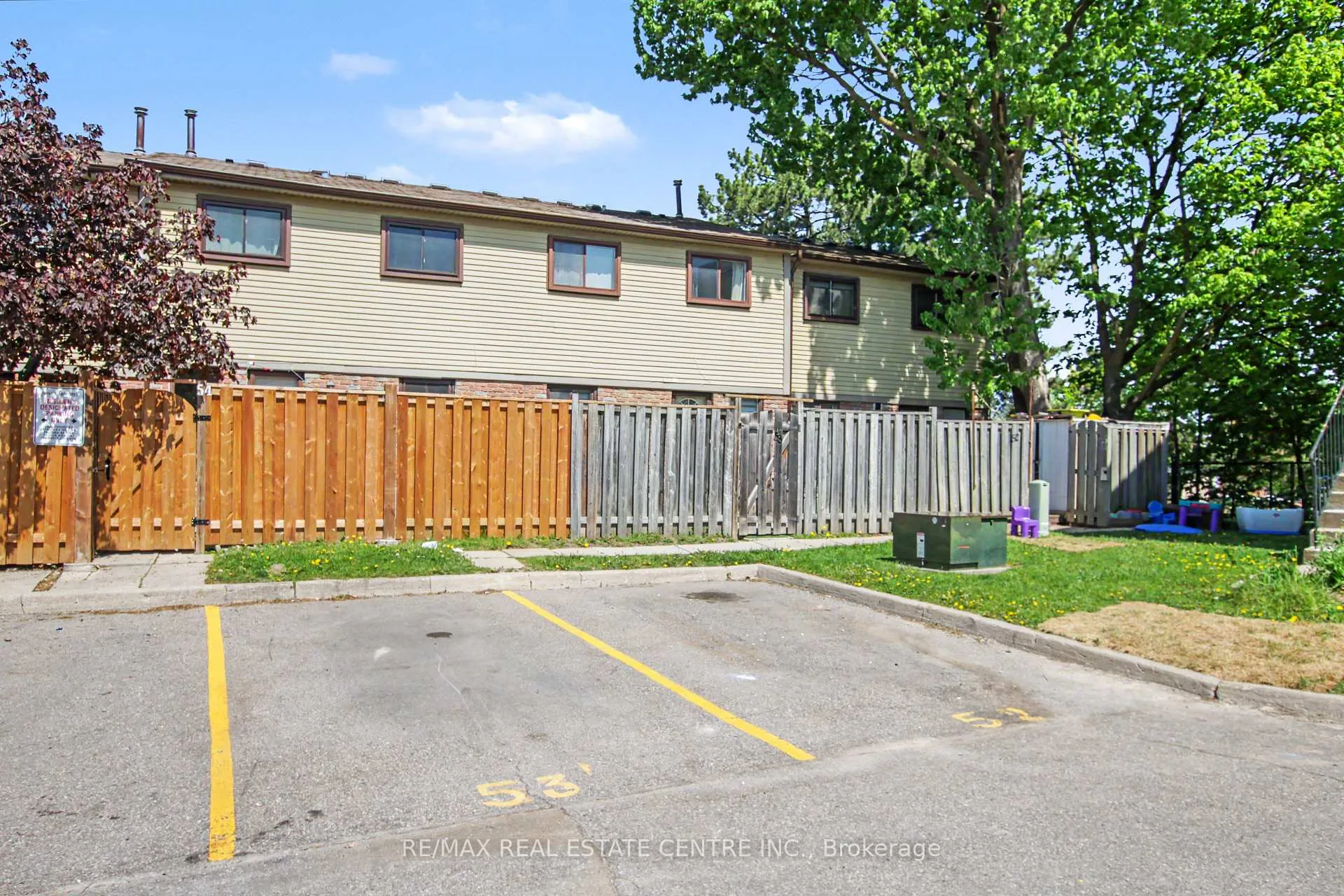 Photo 37 of Unit 53, 53 McMullen Crescent, Brampton, Central Park — HOMEH
