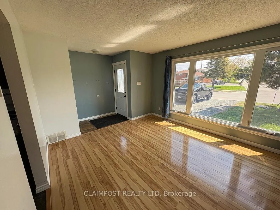 Photo 5 of 795 Denise Street, Timmins, TNW - Riverpark — HOMEH