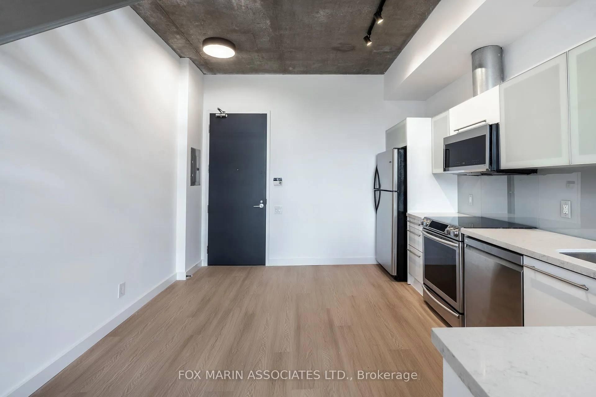 Photo 6 of Unit 604, 33 Mill Street, Toronto, Waterfront Communities — HOMEH