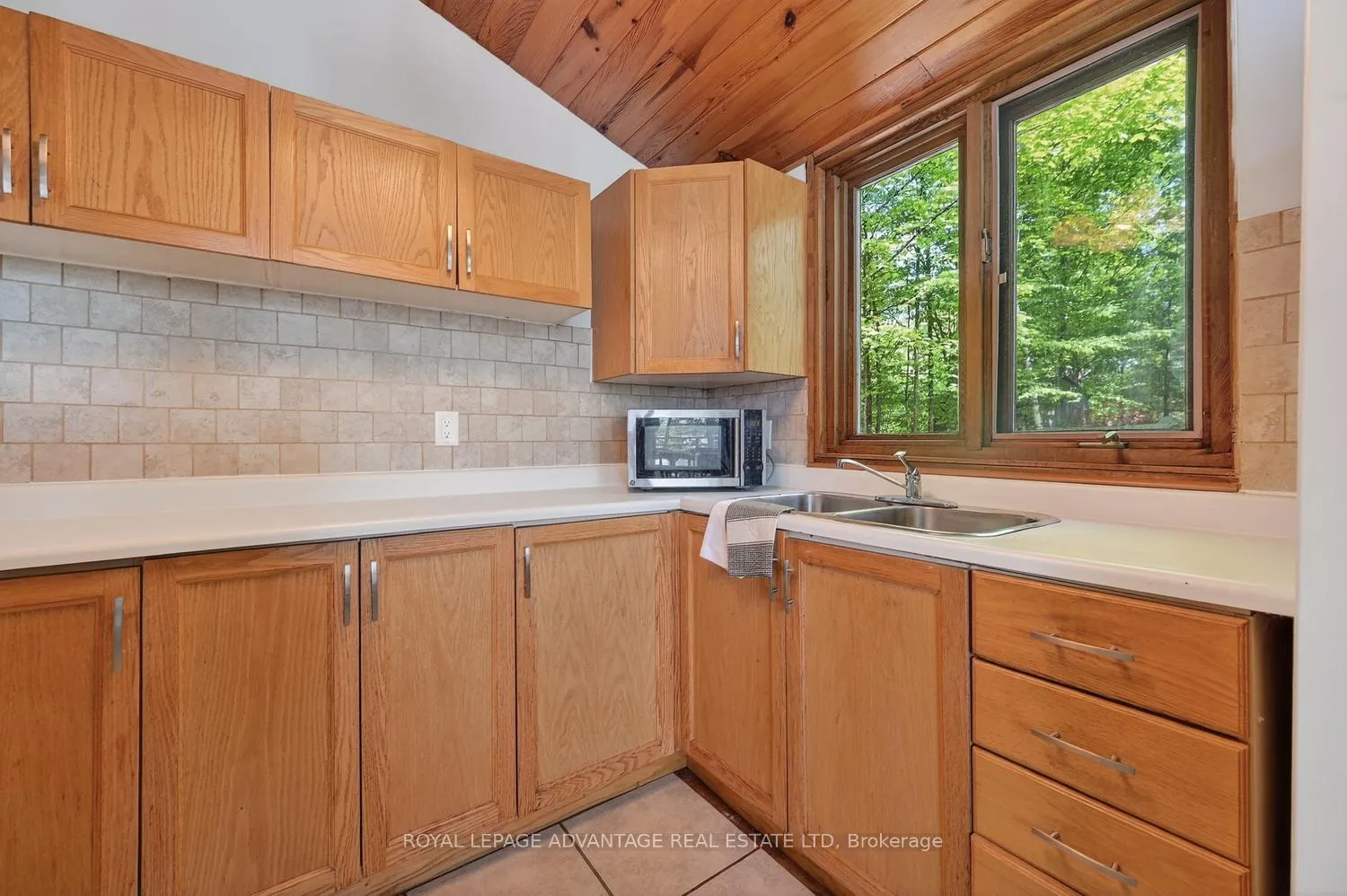 Photo 19 of 40 O8b Road, Rideau Lakes, Rideau Lakes (South Elmsley) Twp — HOMEH